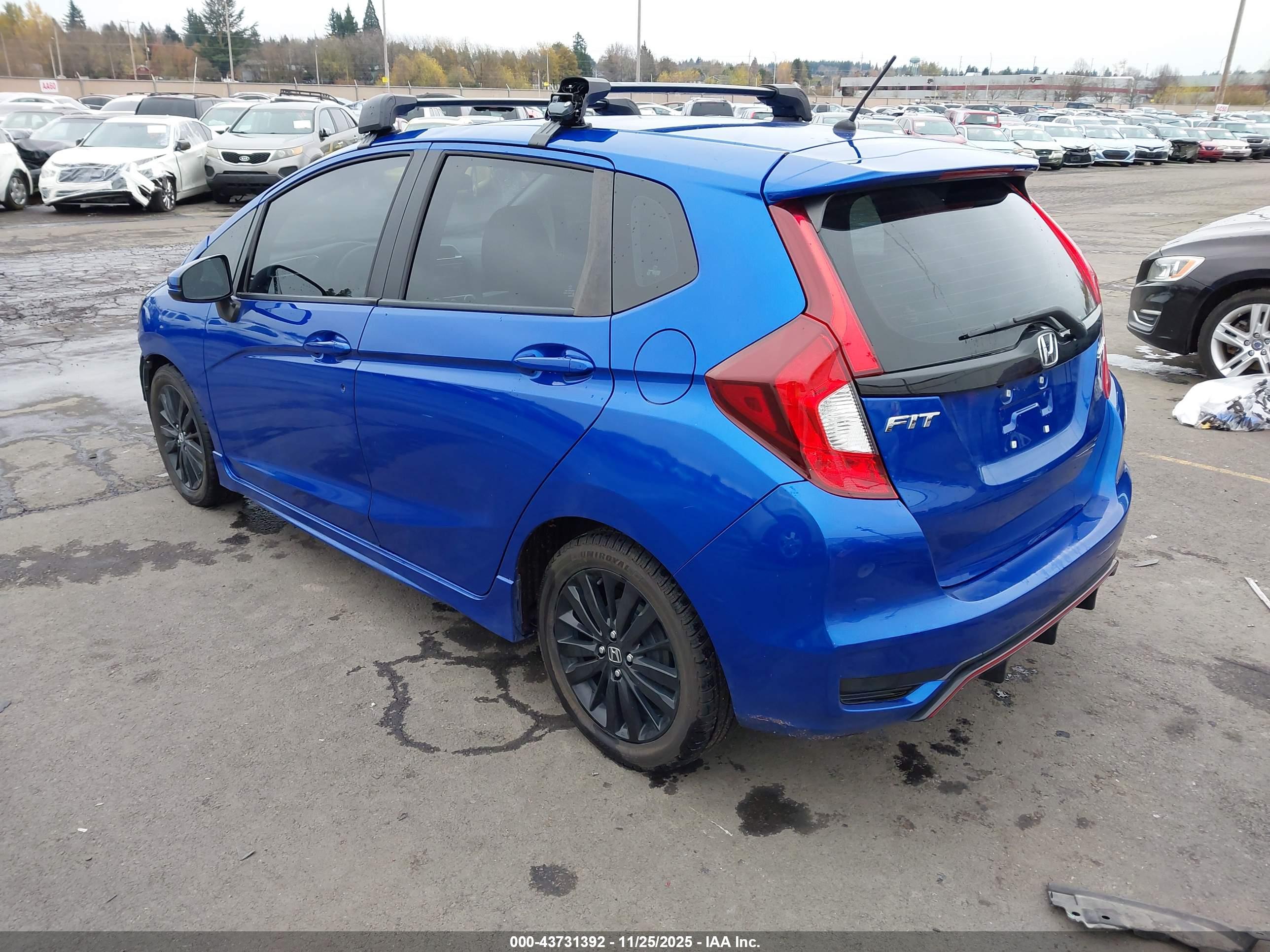 HONDA FIT image 3