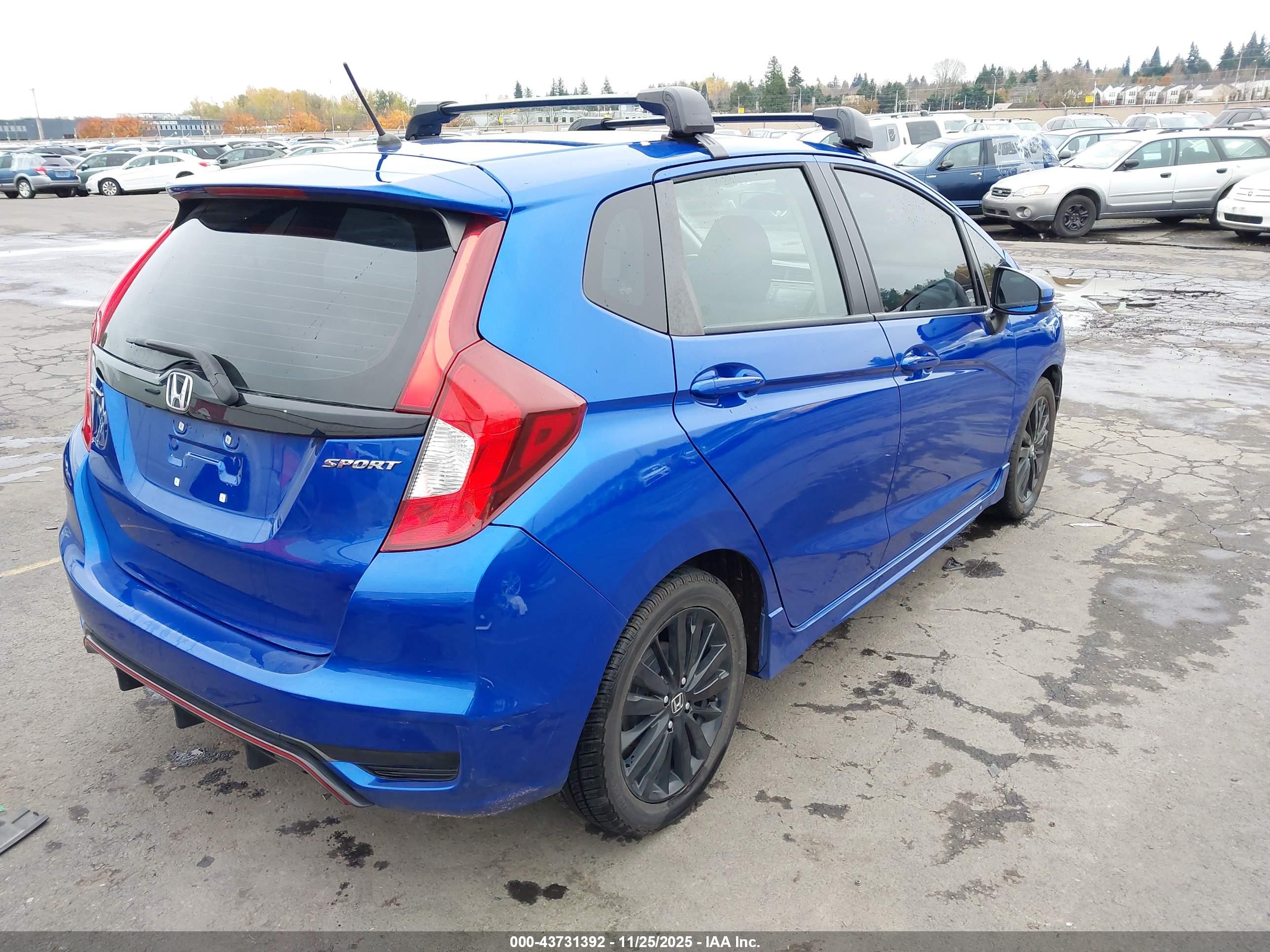 HONDA FIT image 4