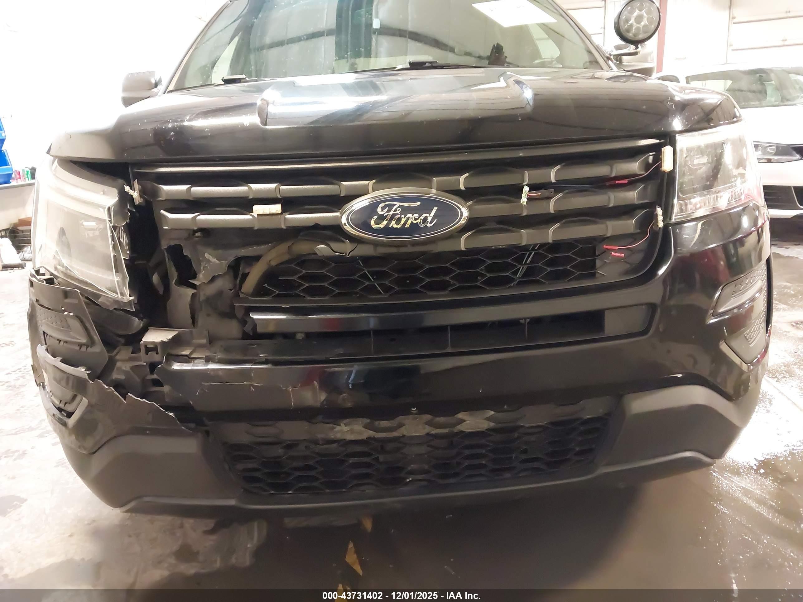FORD UTILITY image 6