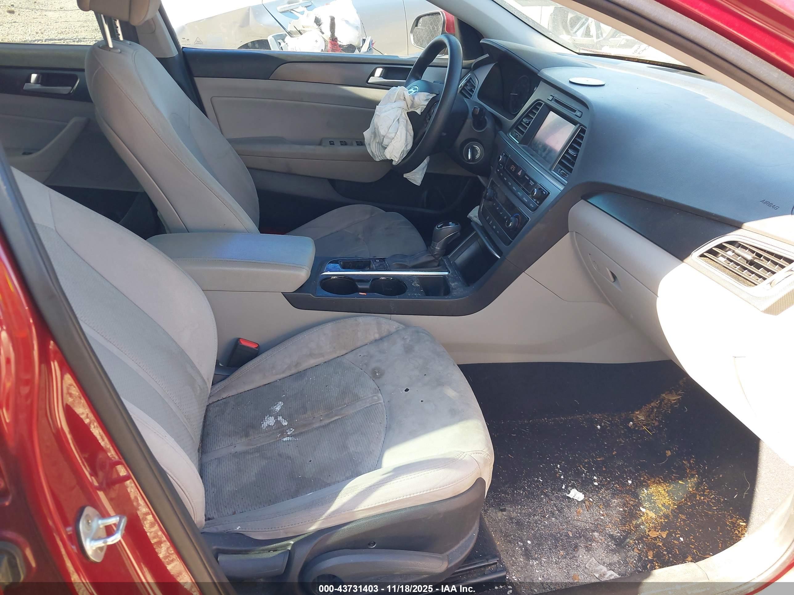HYUNDAI SONATA image 5