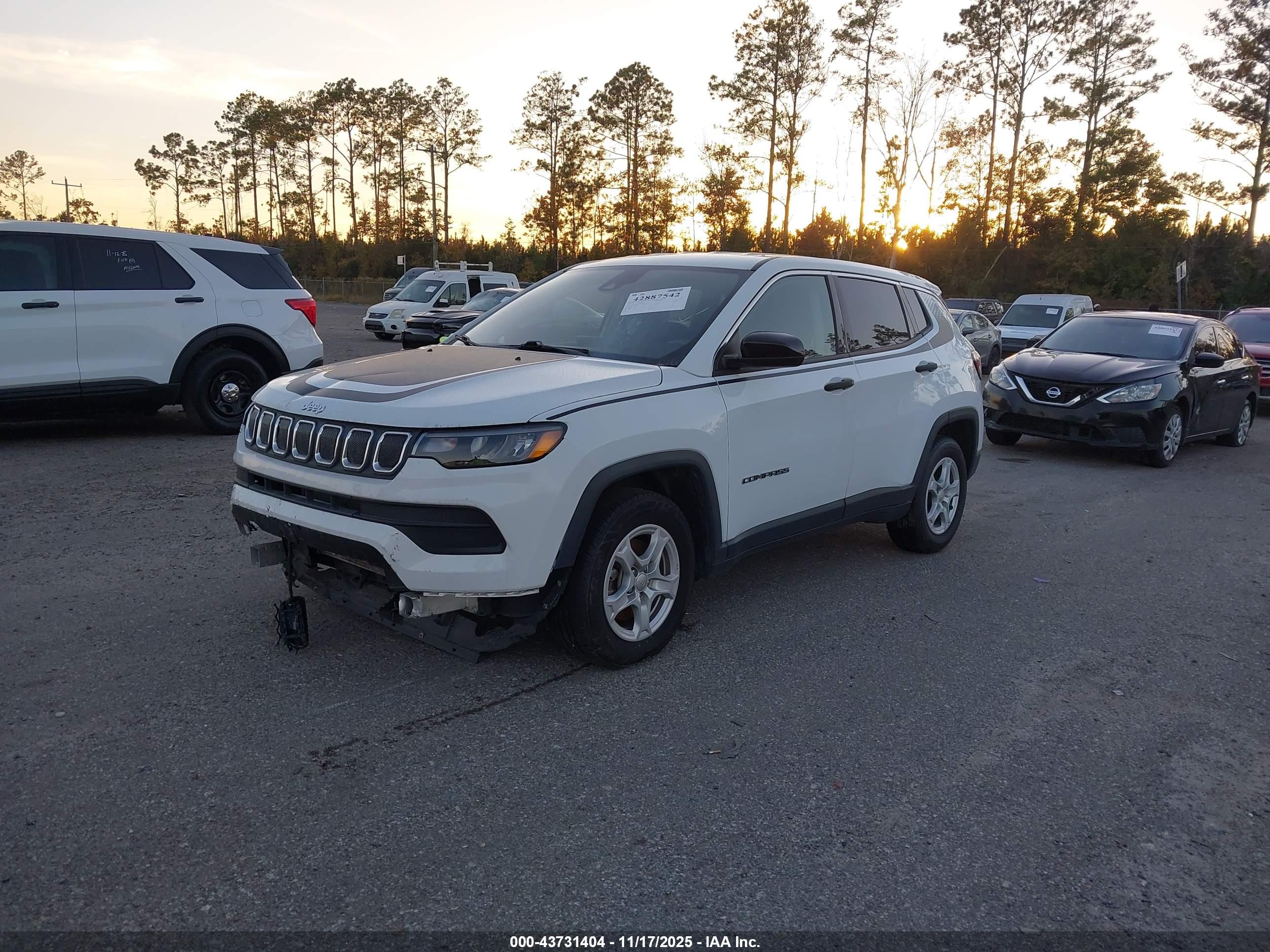 JEEP COMPASS image 2
