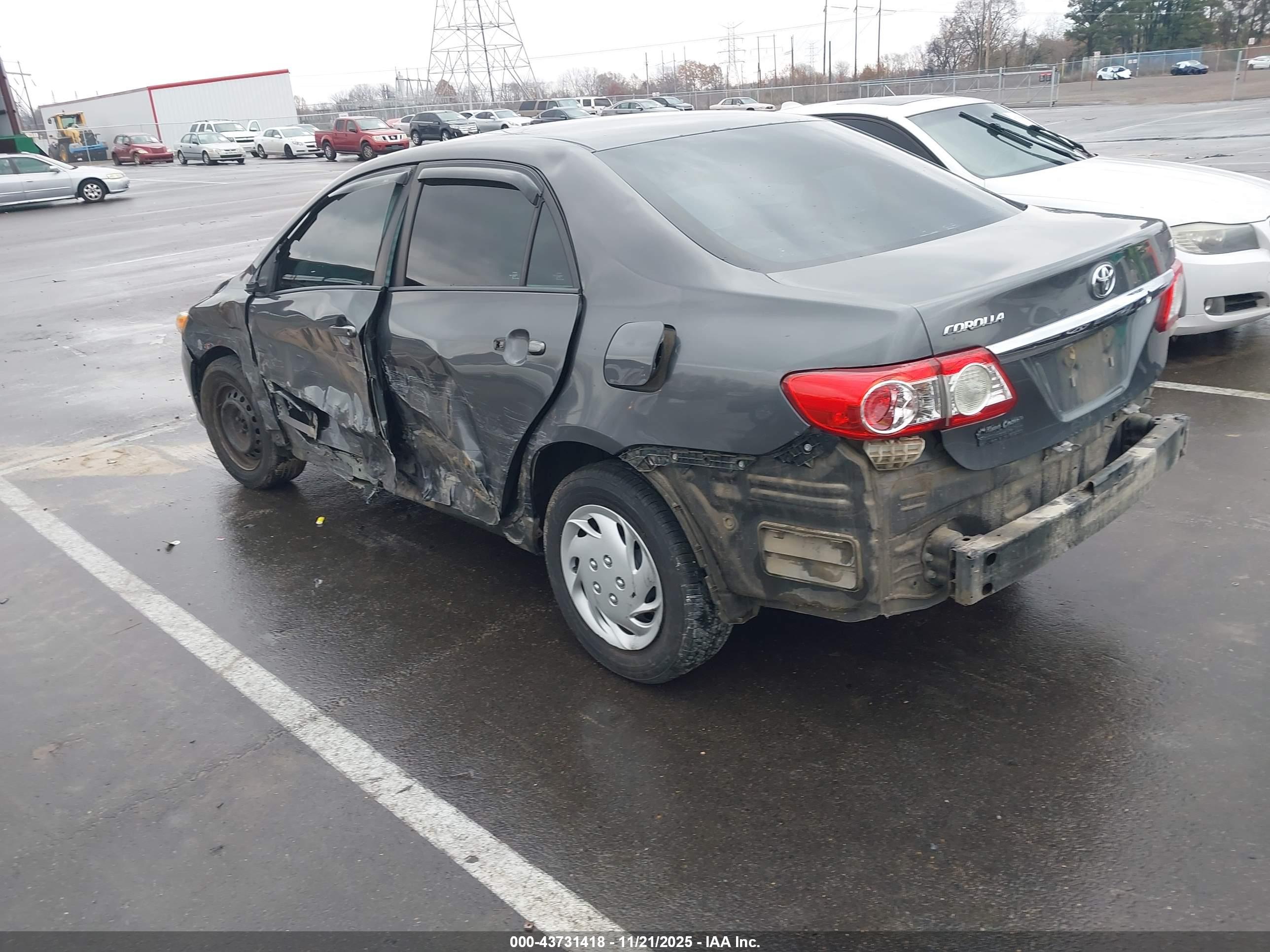 TOYOTA COROLLA image 3
