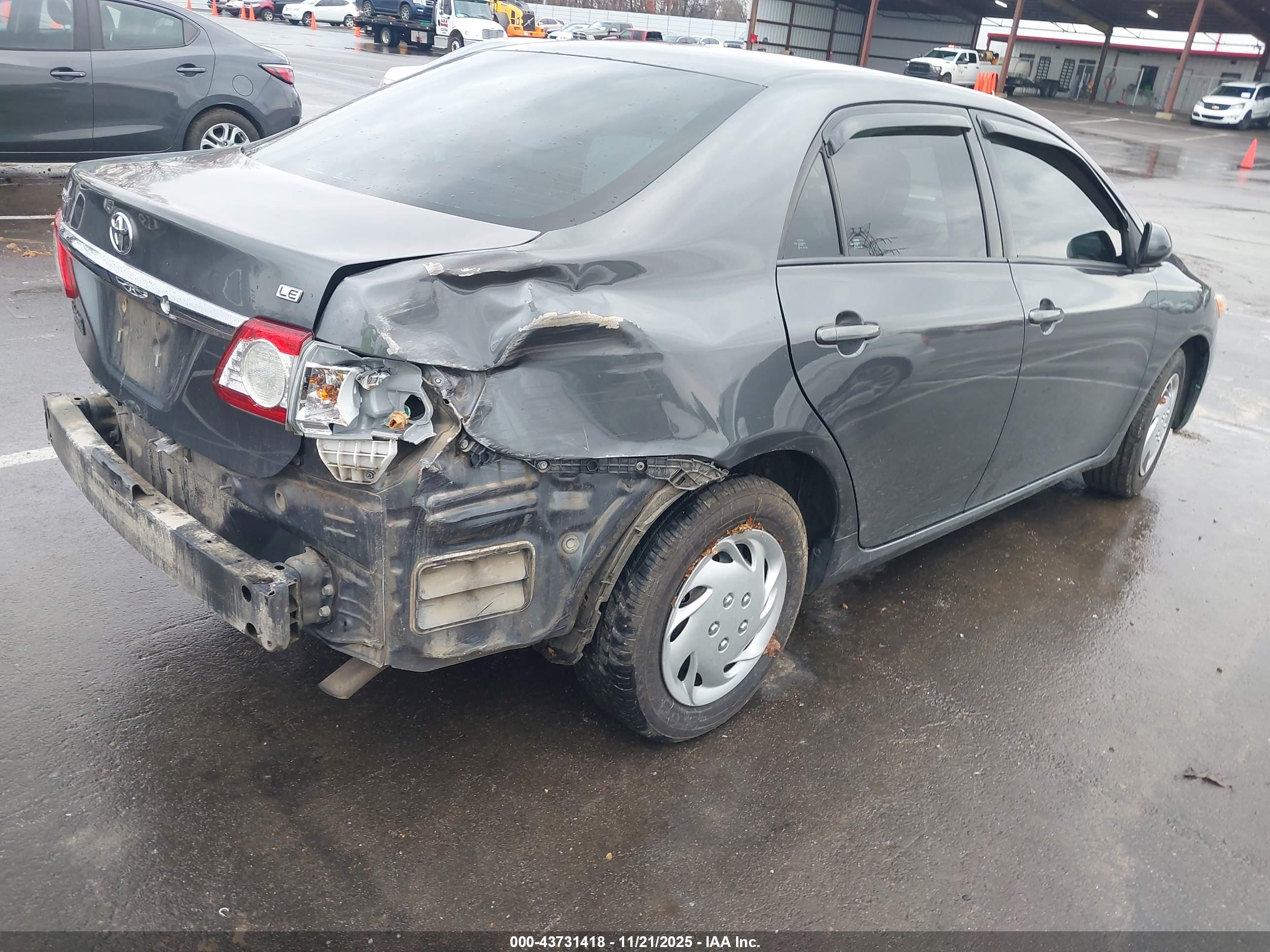 TOYOTA COROLLA image 4