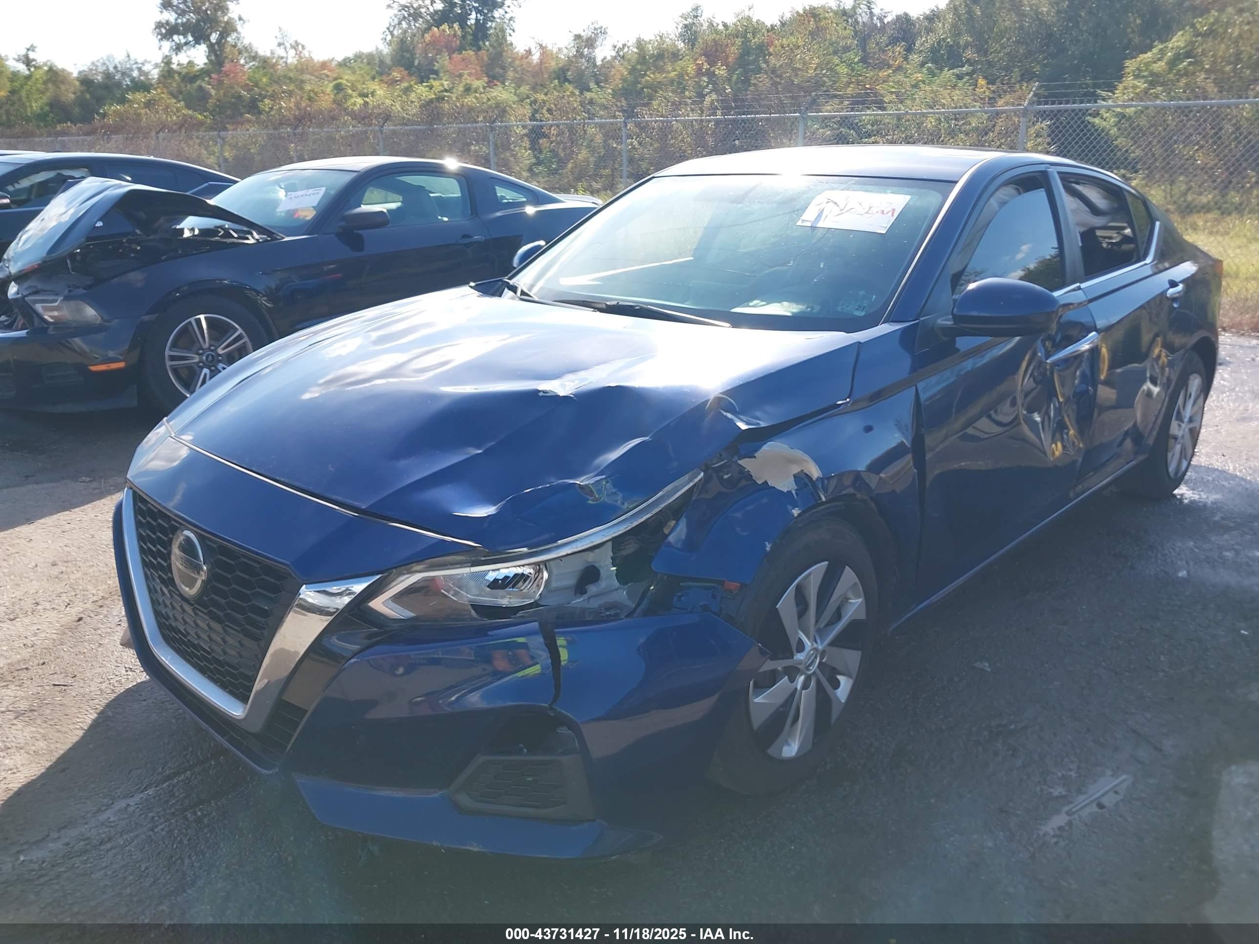 NISSAN ALTIMA image 6