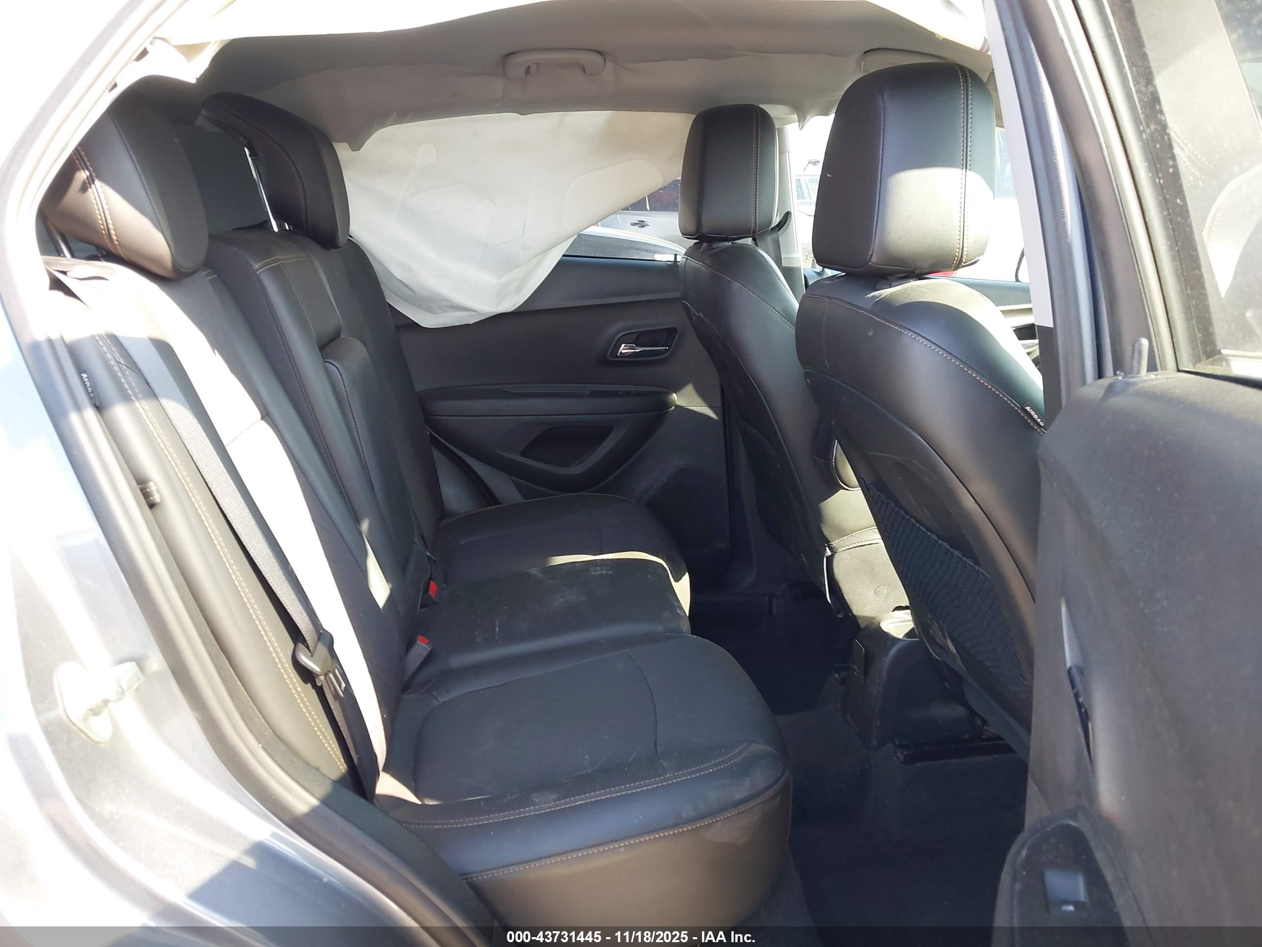CHEVROLET TRAX image 8