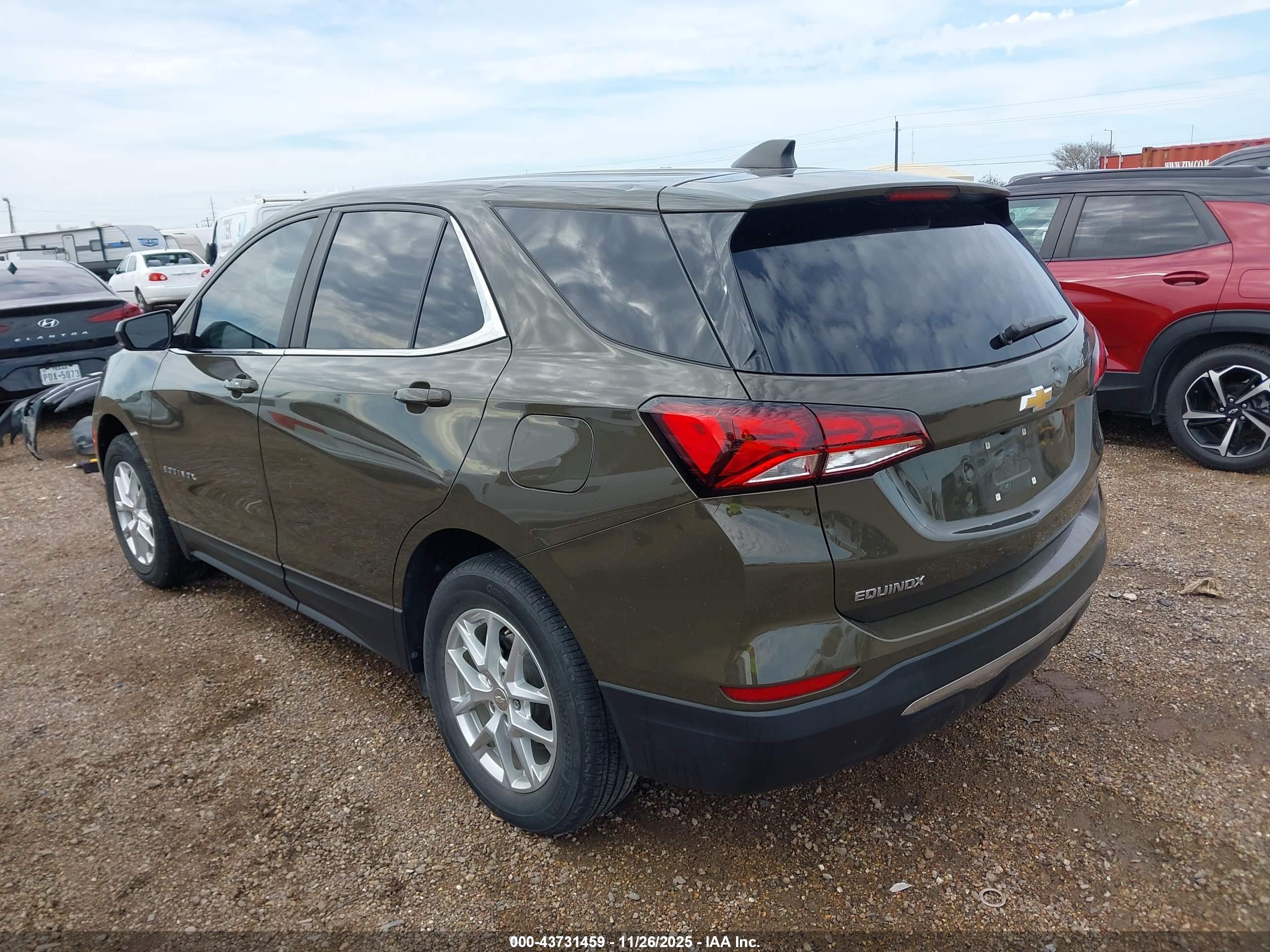 CHEVROLET EQUINOX image 3