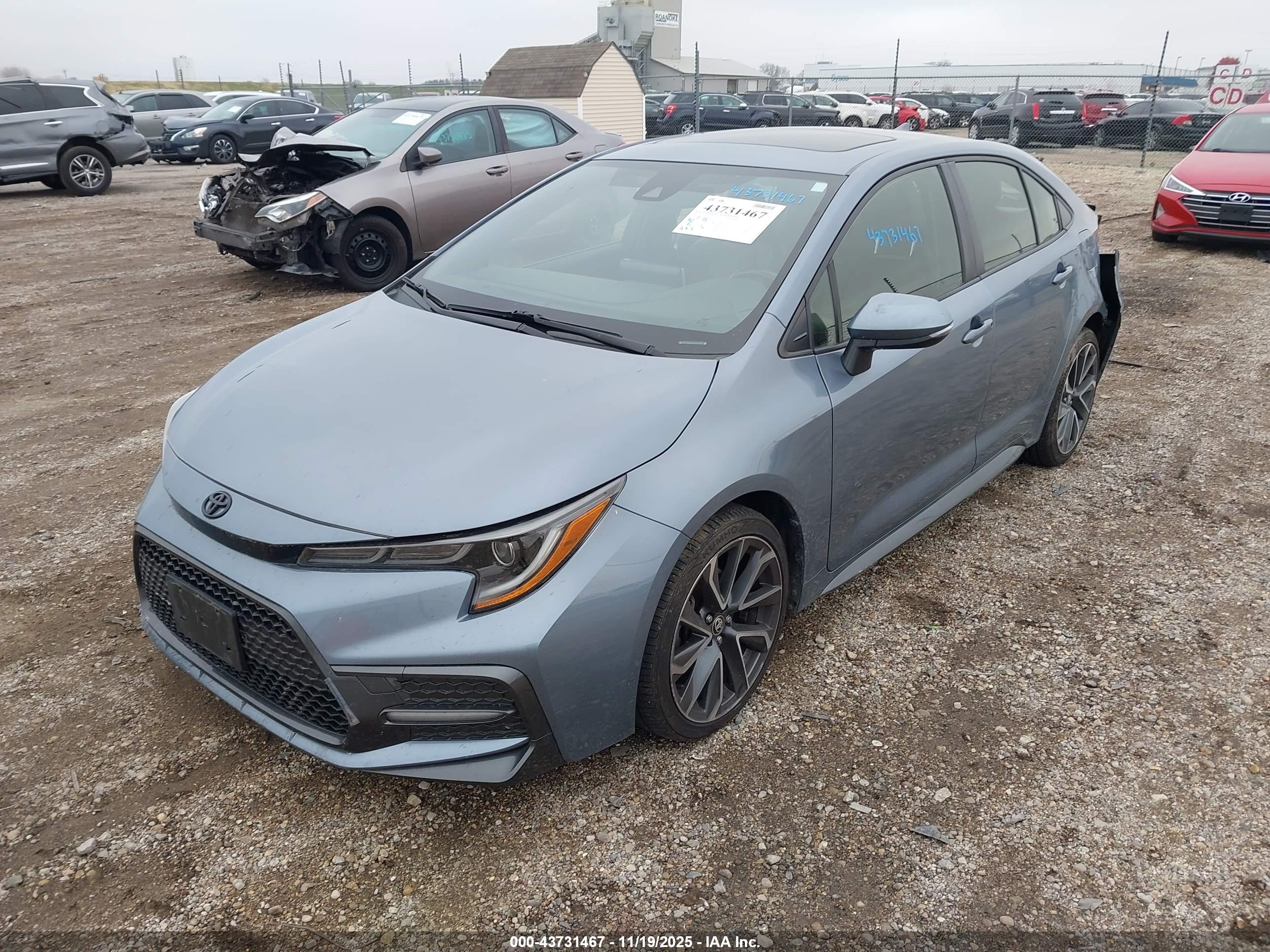 TOYOTA COROLLA image 2
