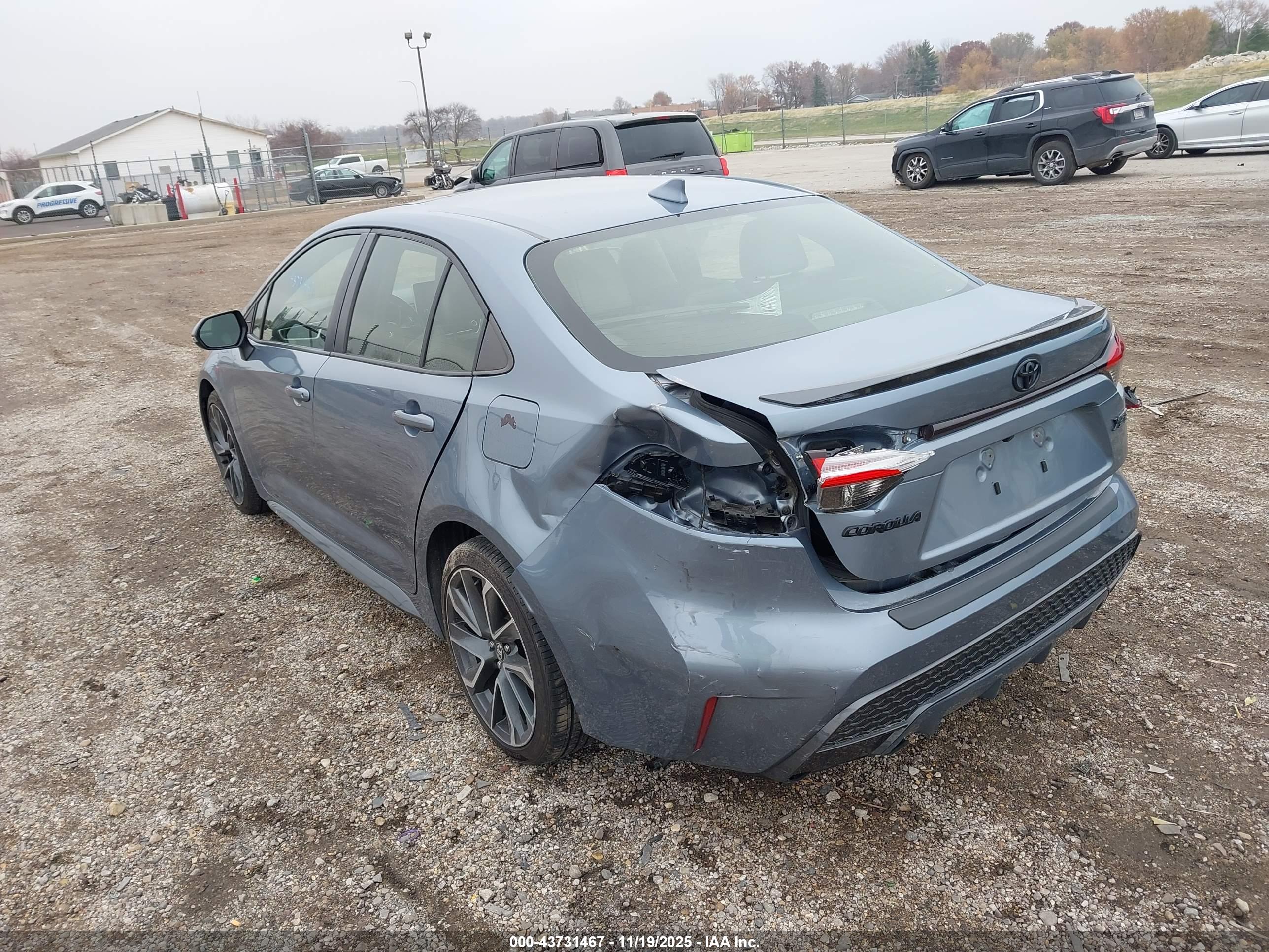 TOYOTA COROLLA image 3