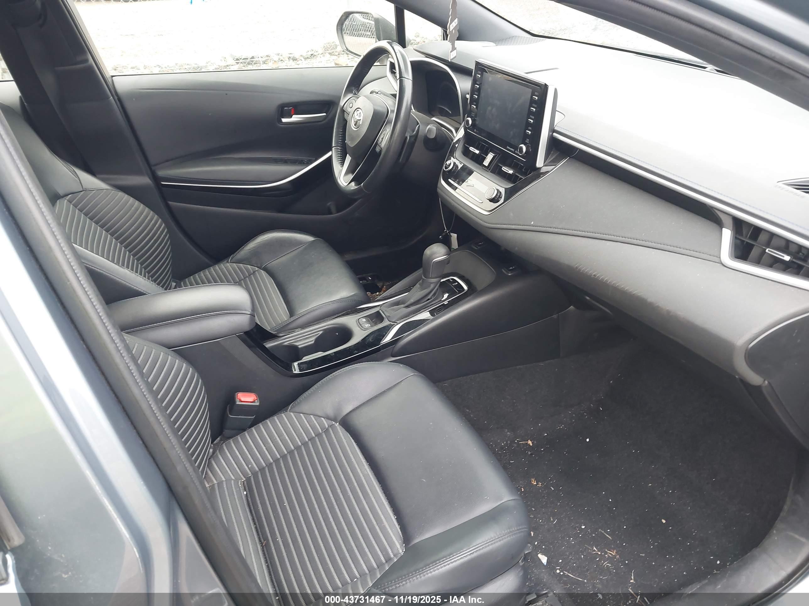 TOYOTA COROLLA image 5