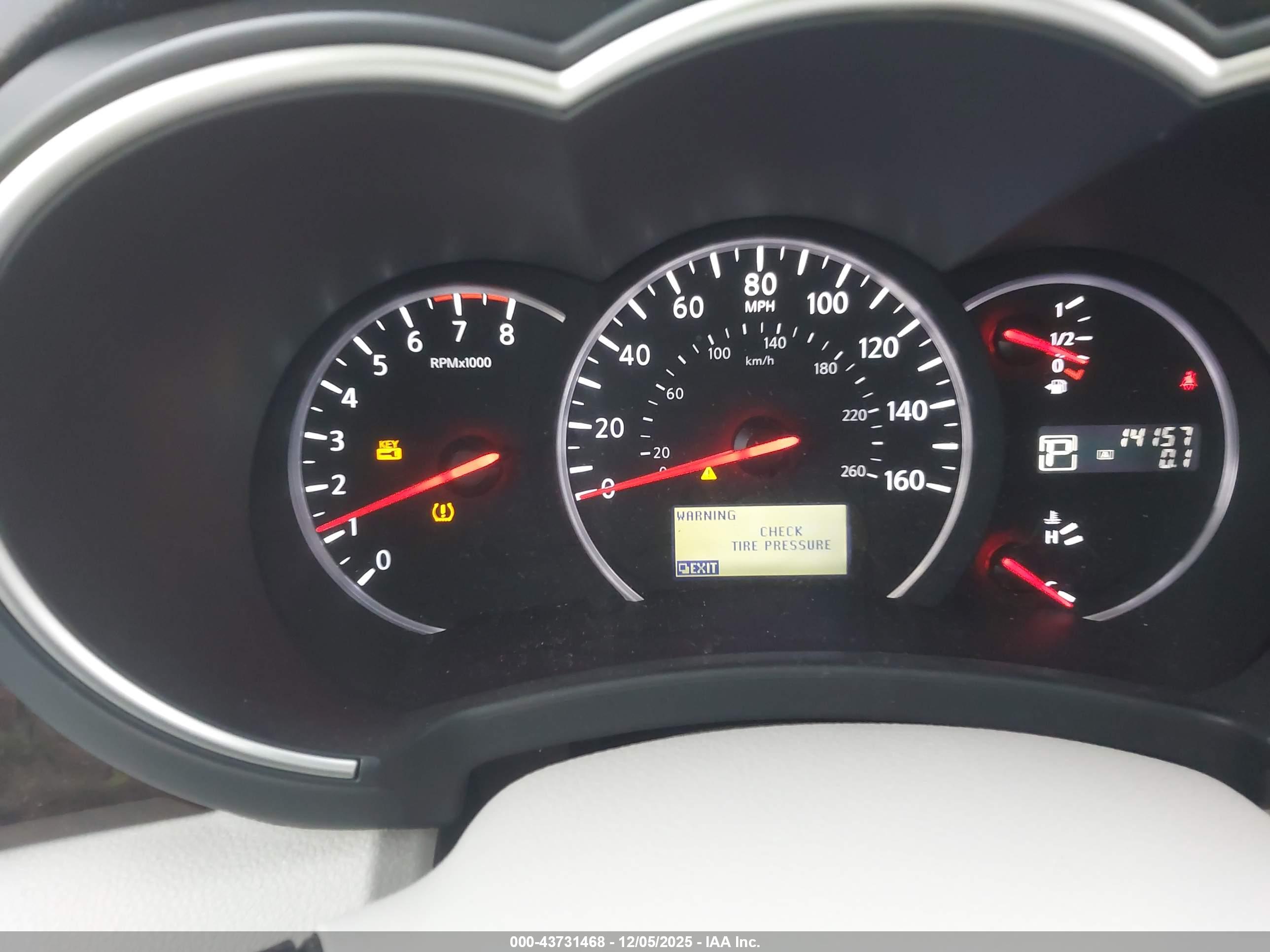 NISSAN QUEST image 7