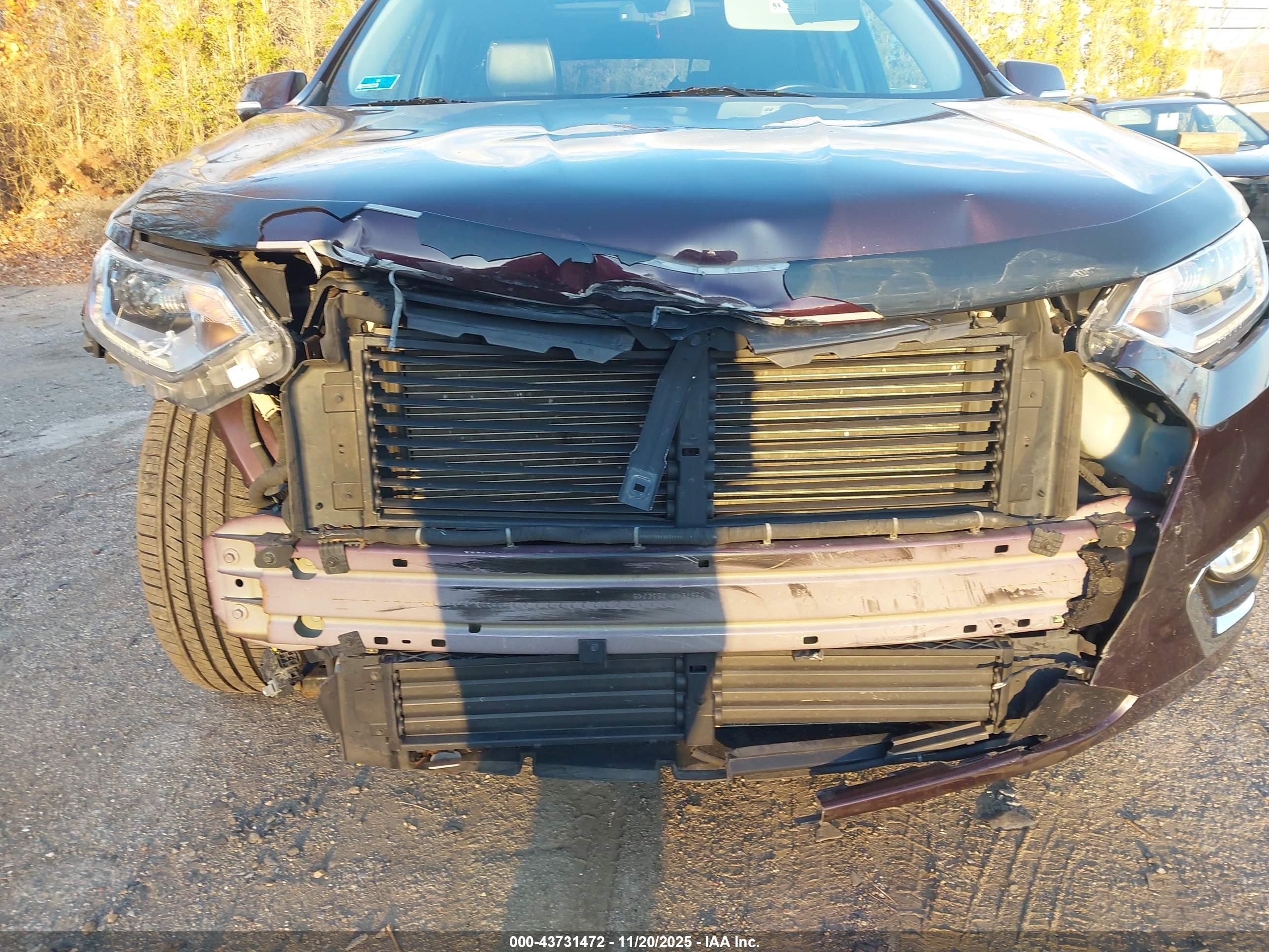 CHEVROLET TRAVERSE image 6