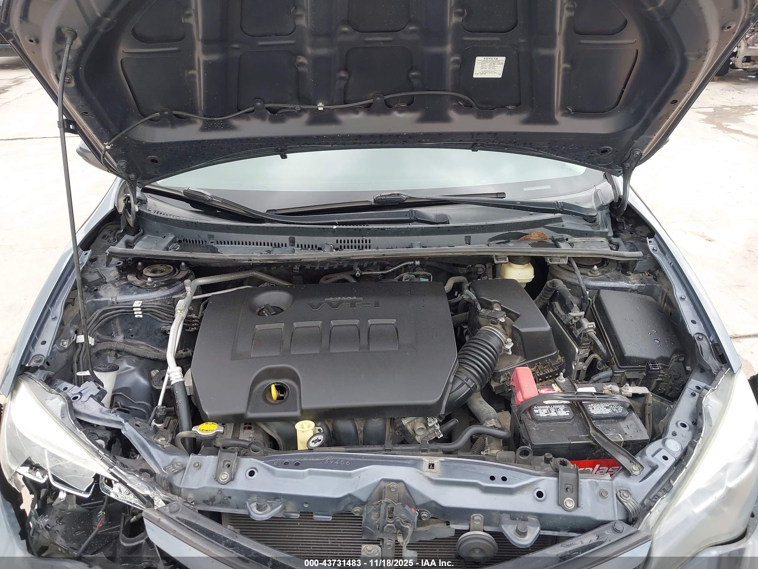 TOYOTA COROLLA image 10