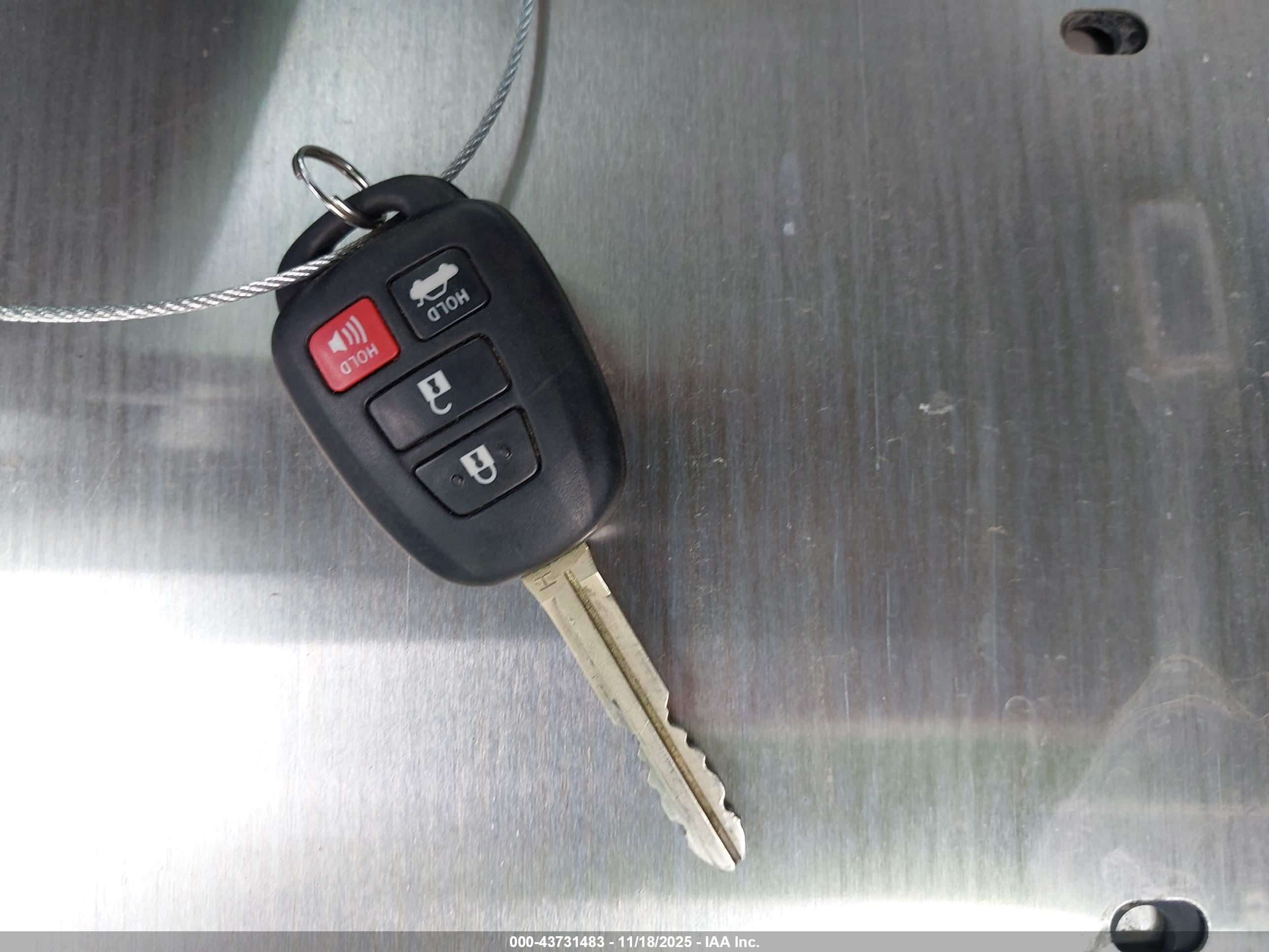 TOYOTA COROLLA image 11