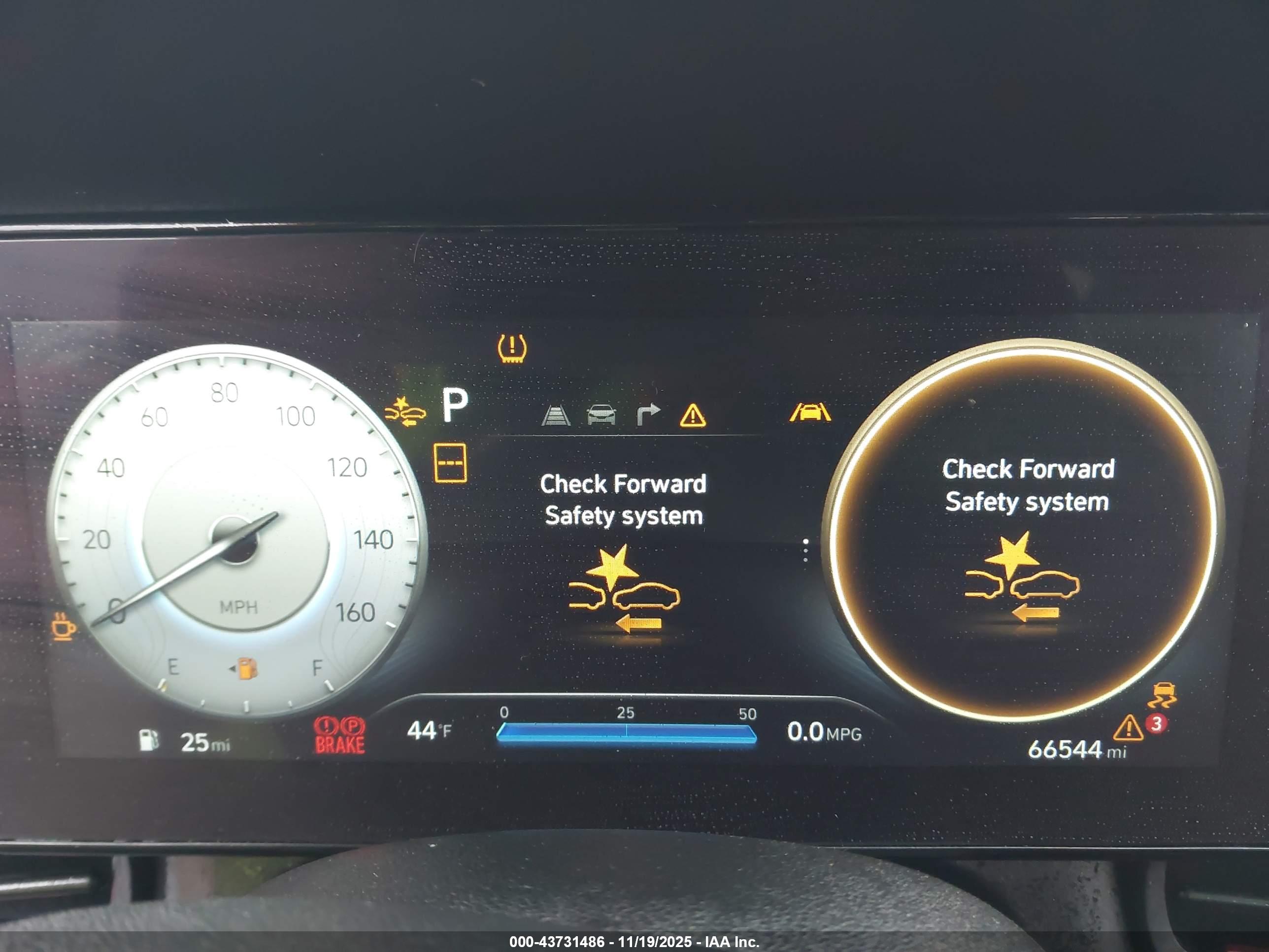 HYUNDAI ELANTRA image 7