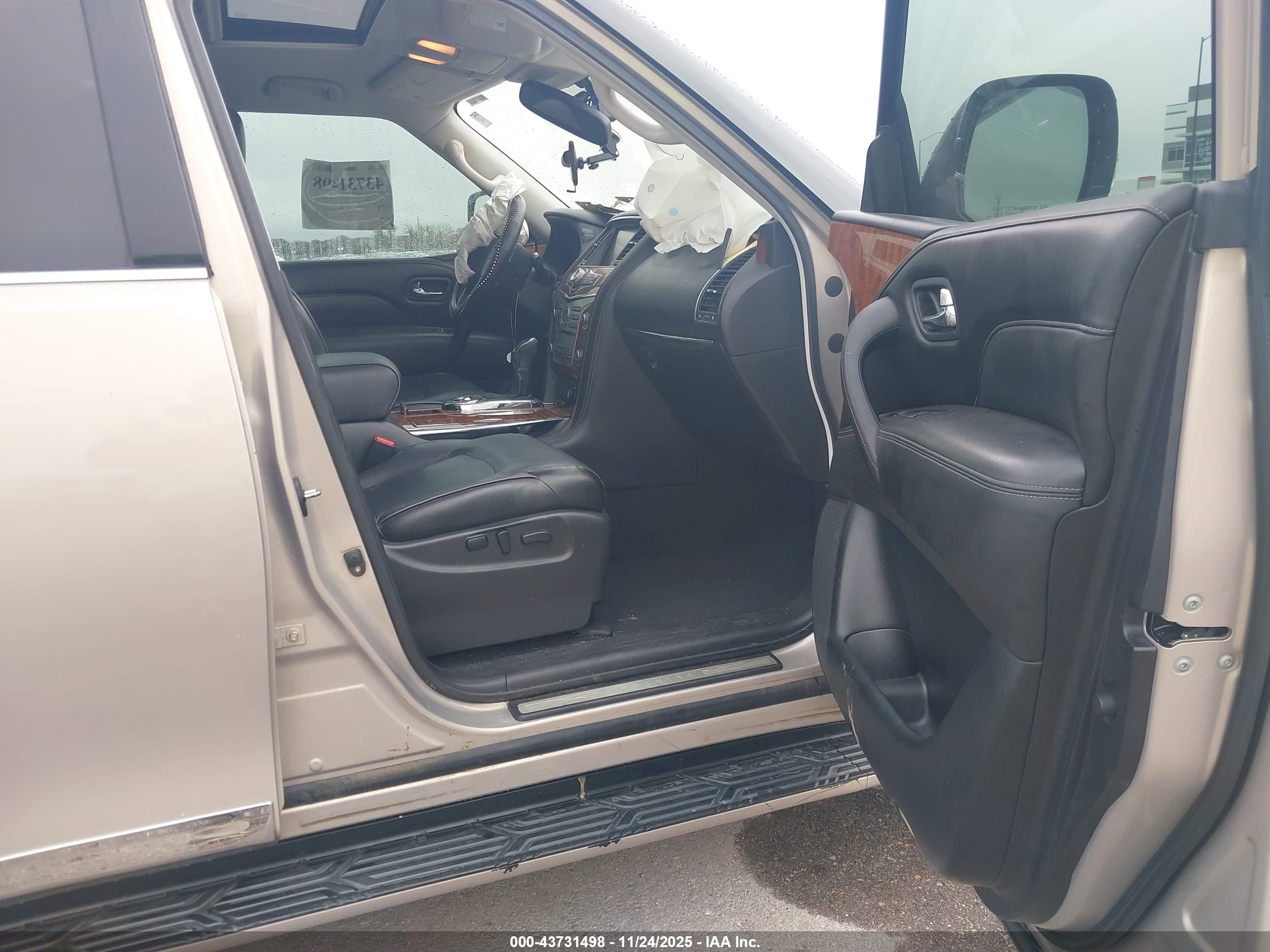INFINITI QX80 image 5