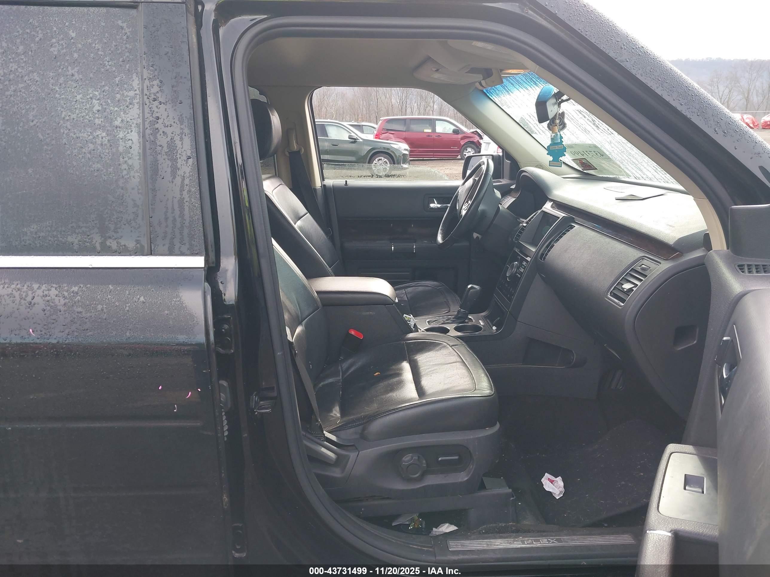 FORD FLEX image 5