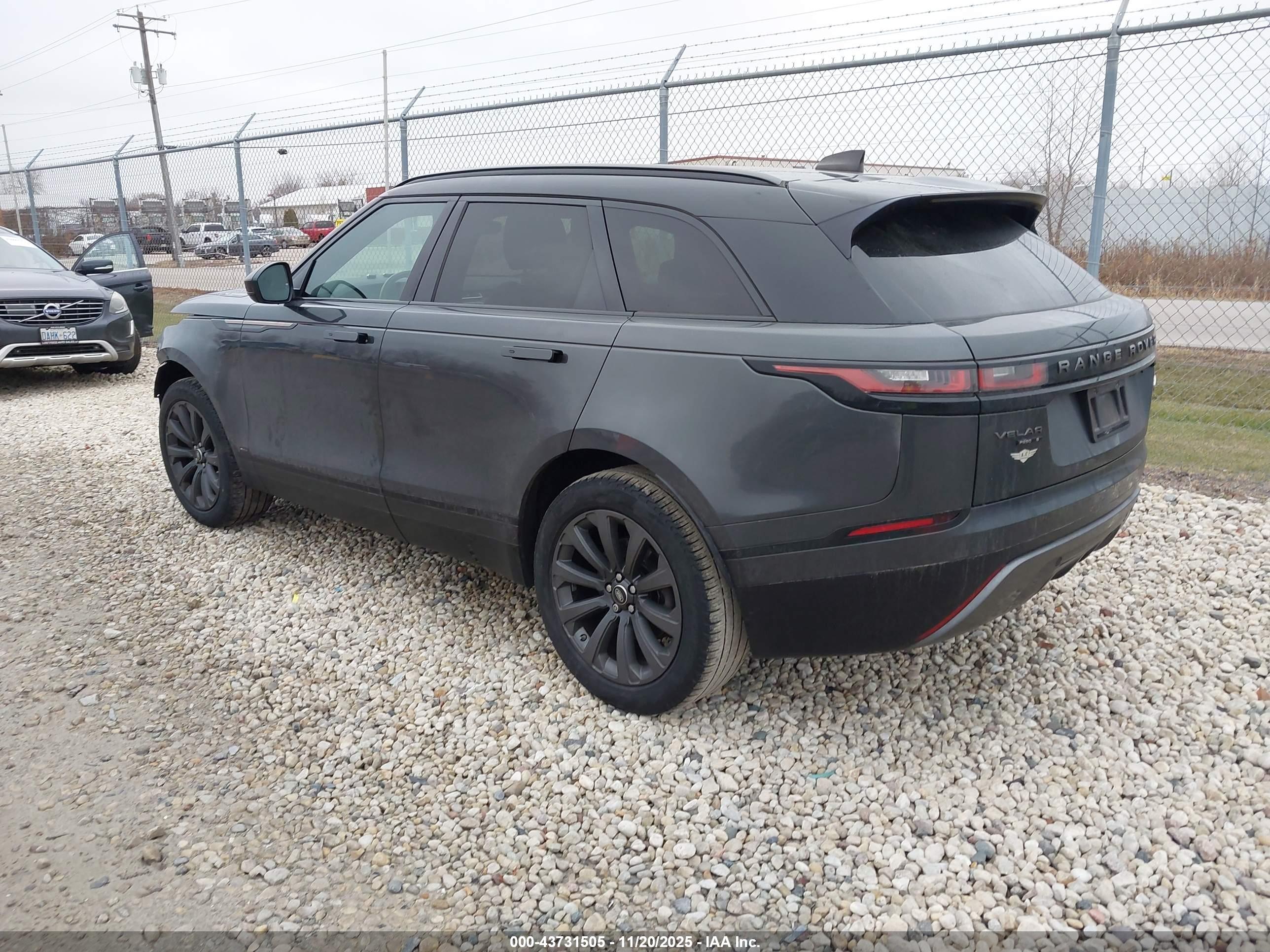 LAND ROVER image 3