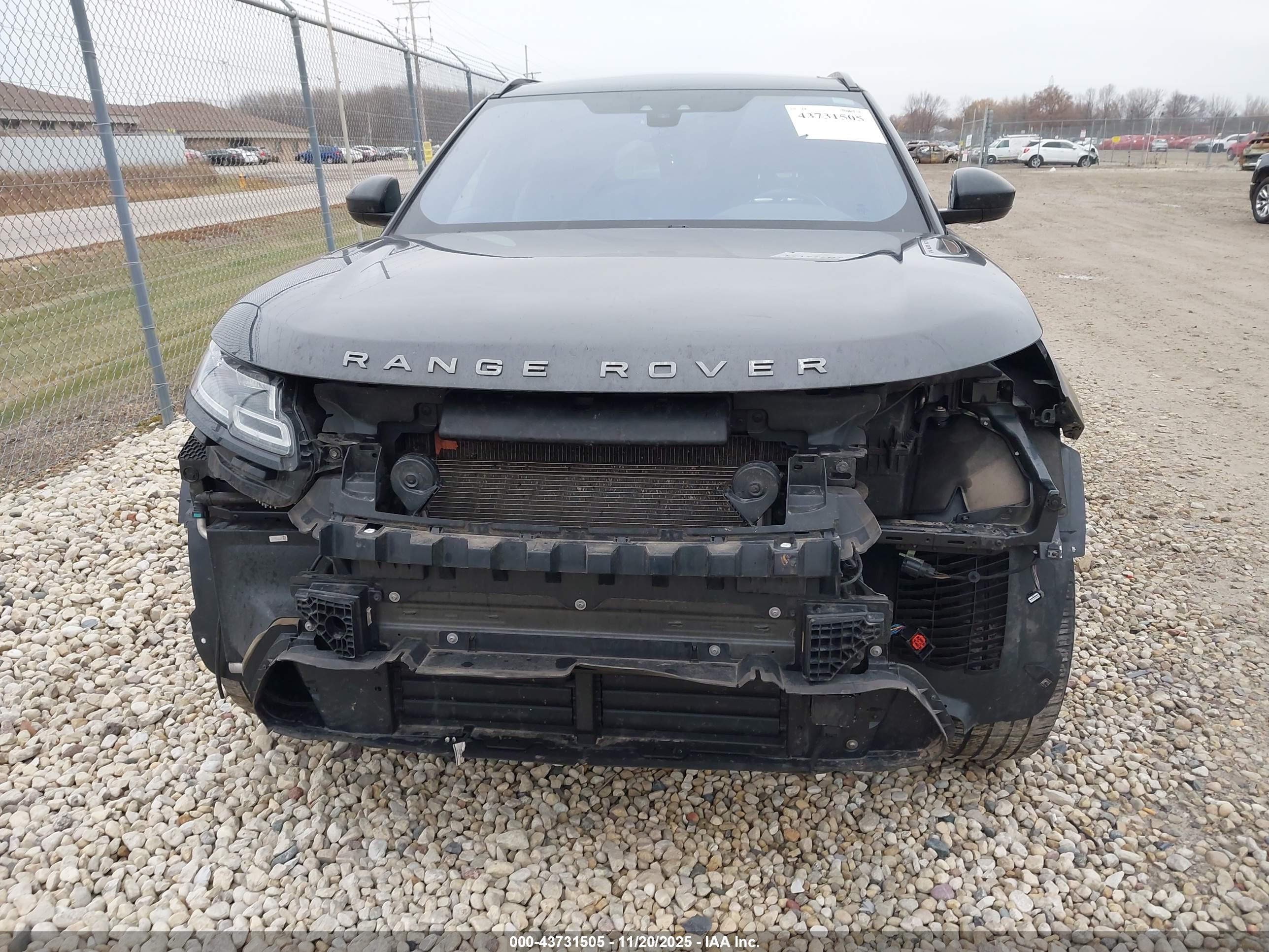 LAND ROVER image 6