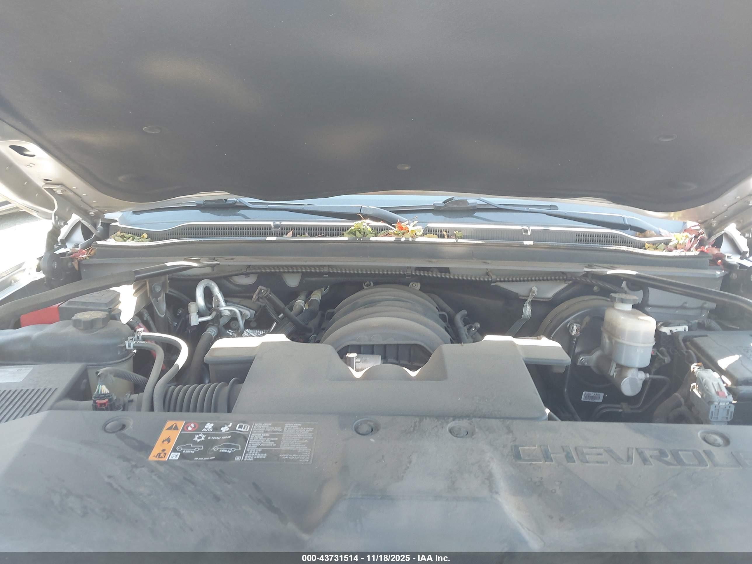 CHEVROLET TAHOE image 10