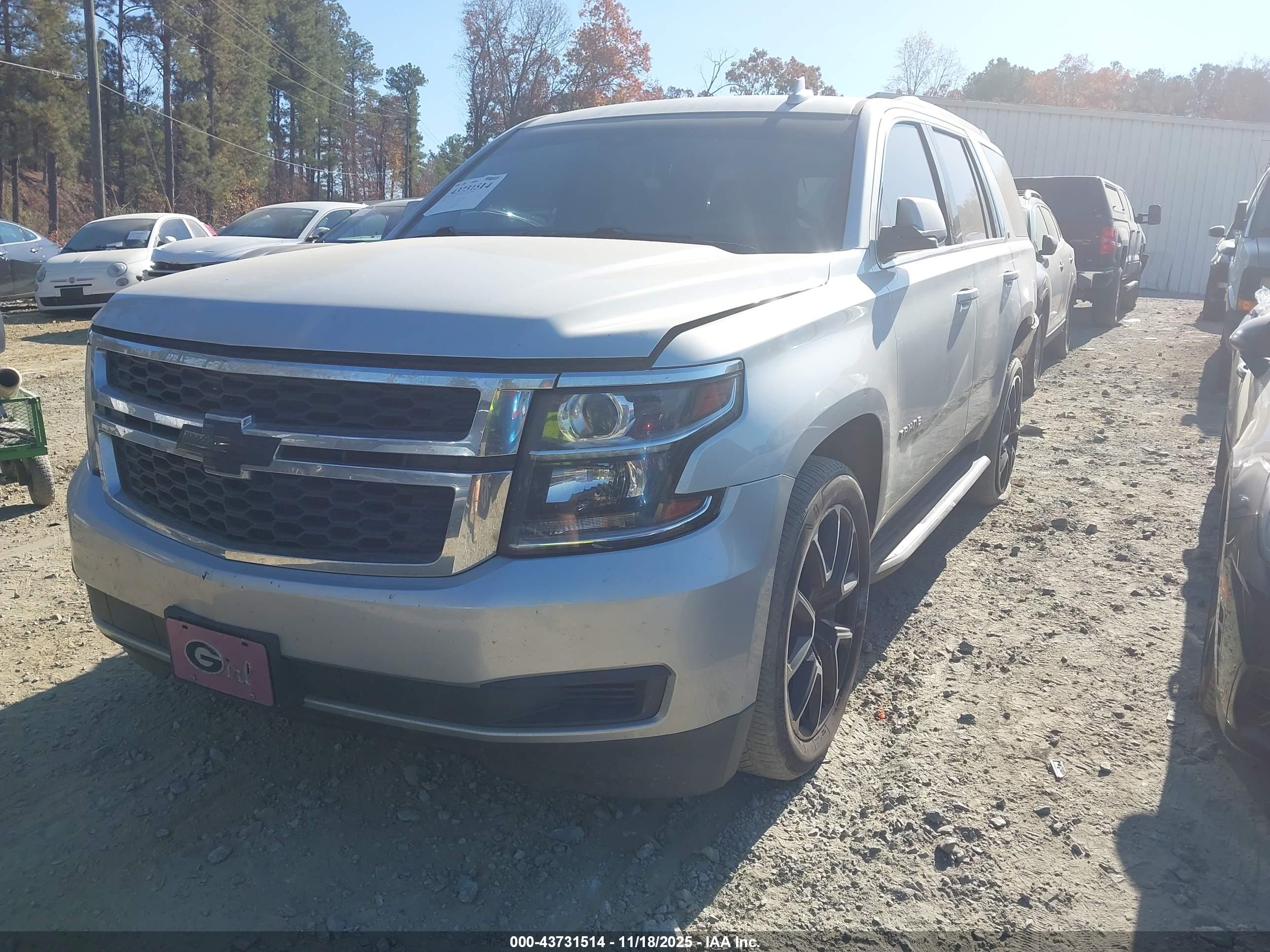 CHEVROLET TAHOE image 2