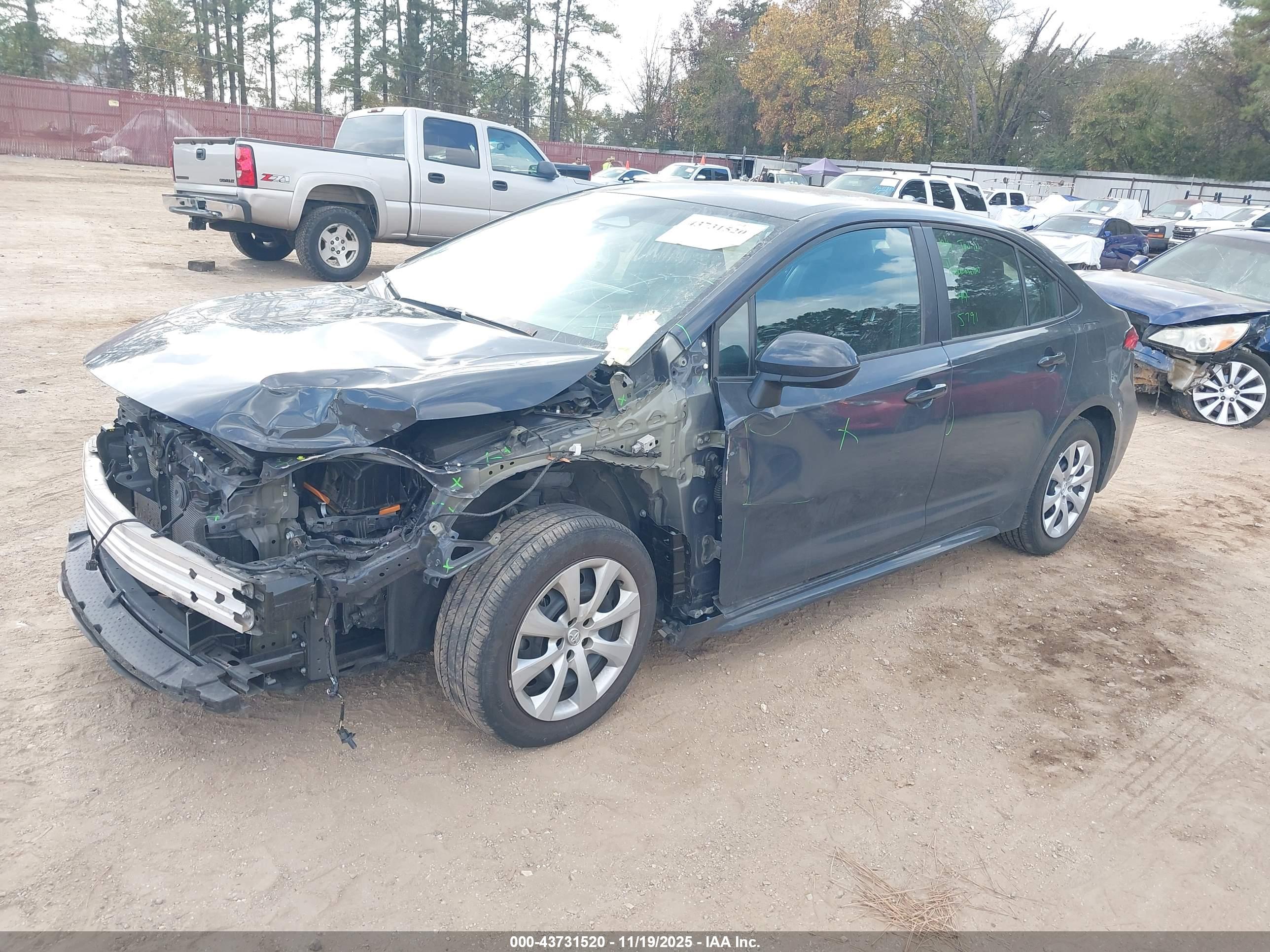 TOYOTA COROLLA image 2