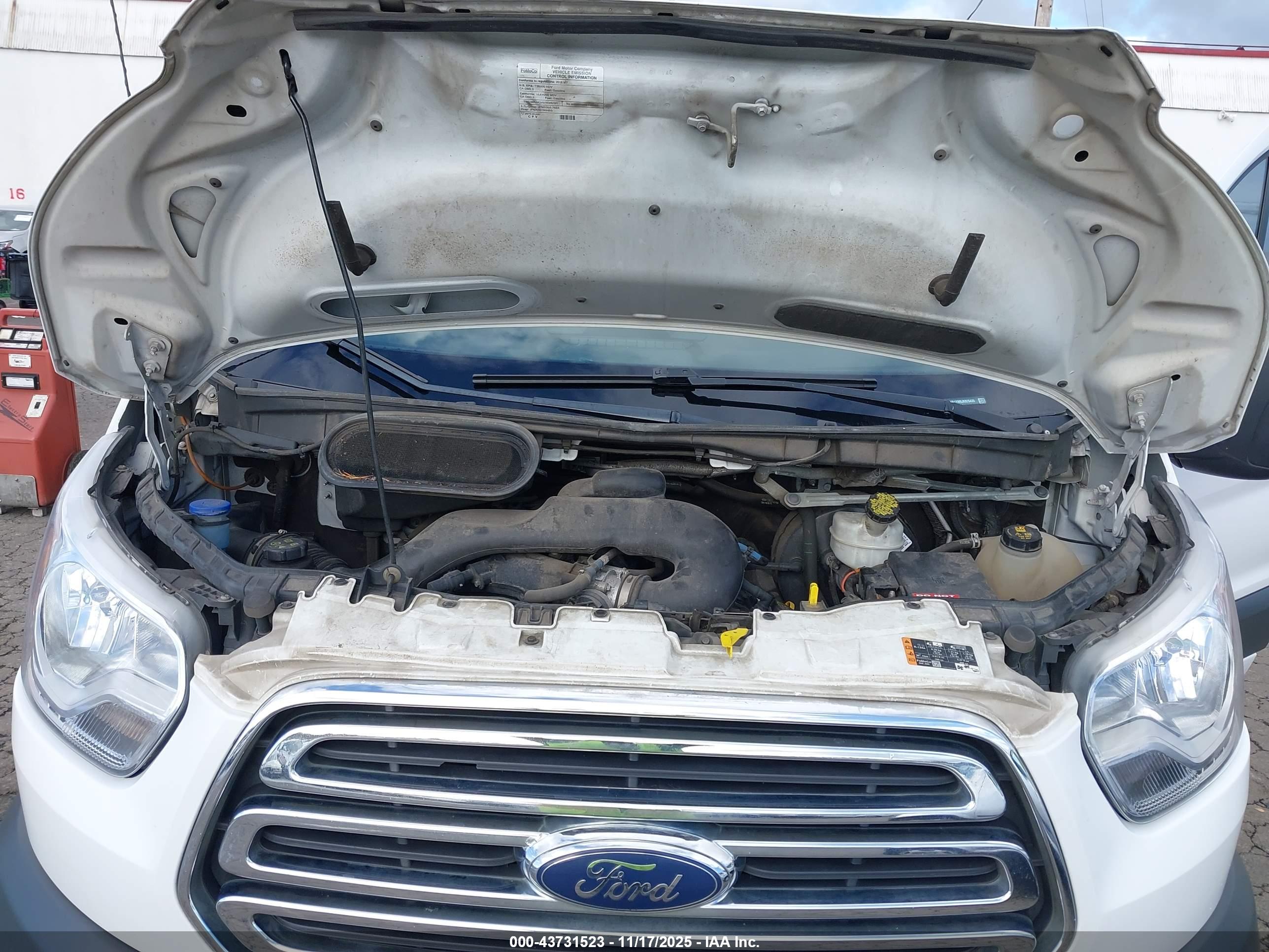 FORD TRANSIT-250 image 10