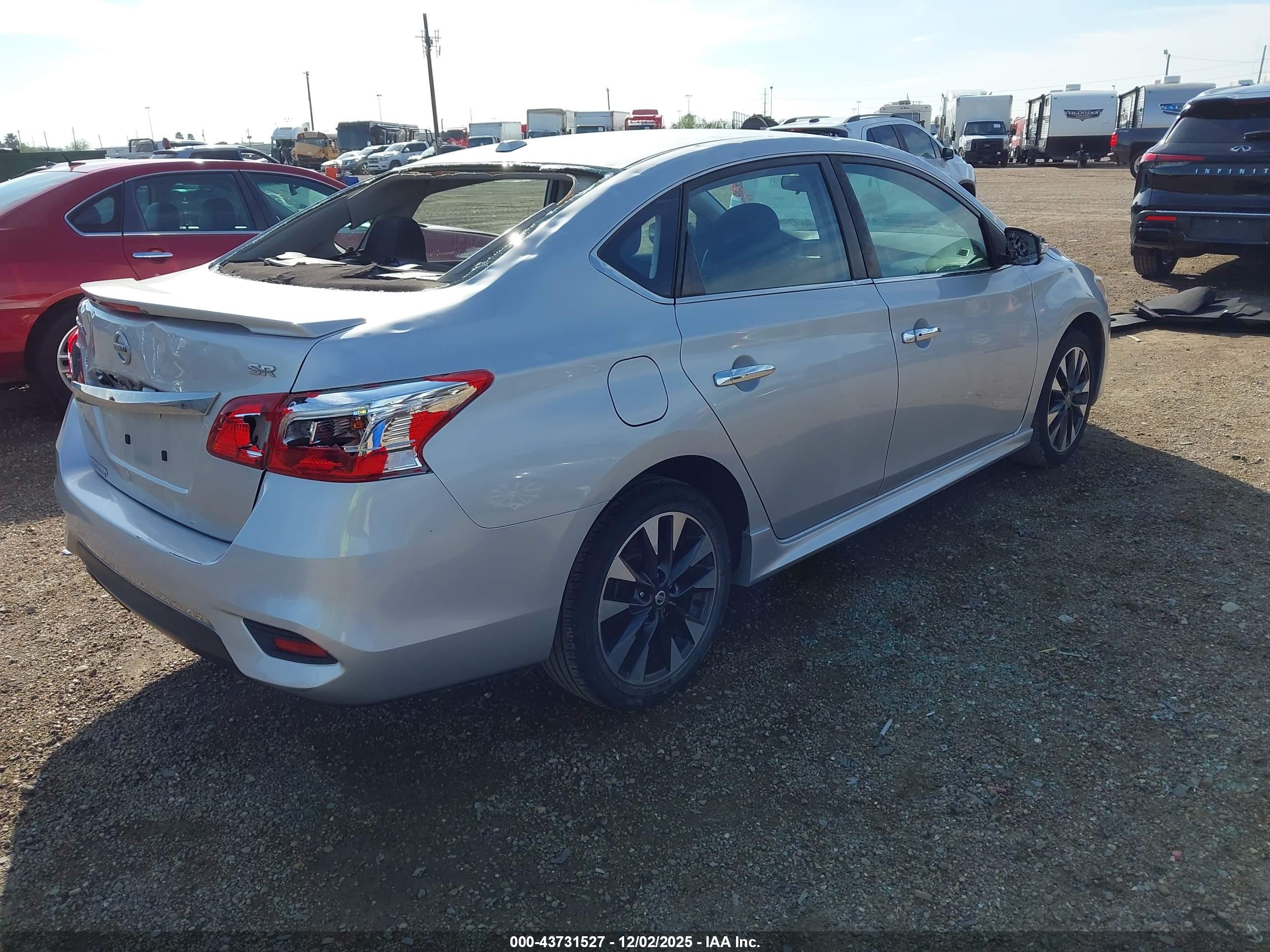 NISSAN SENTRA image 4