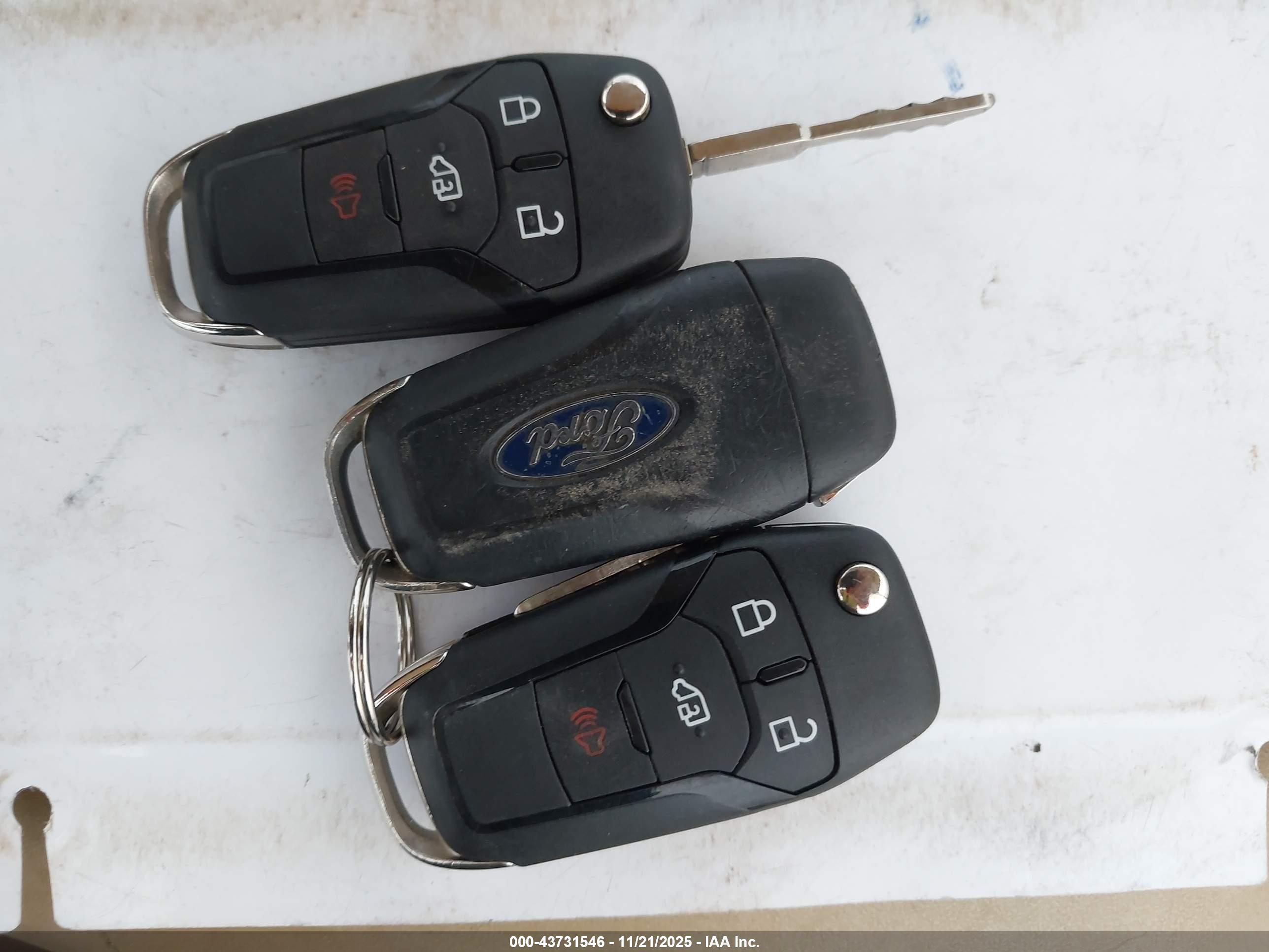 FORD TRANSIT image 11