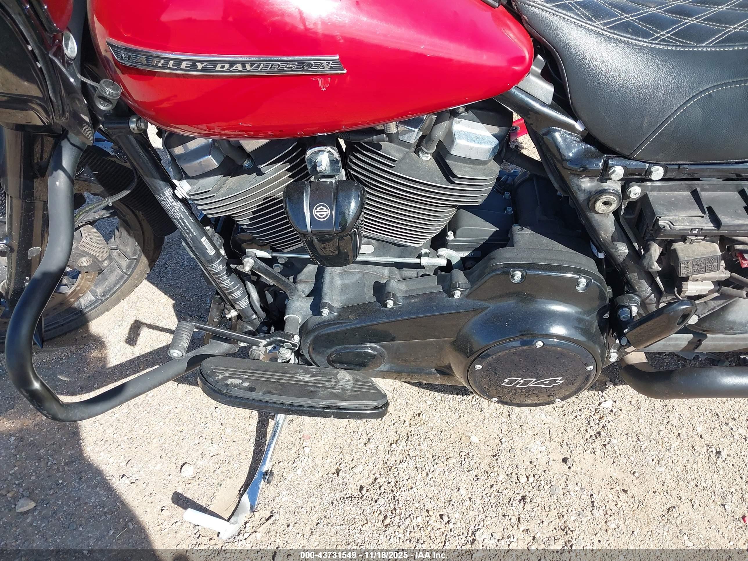 HARLEY-DAVIDSON FLTRXS image 9