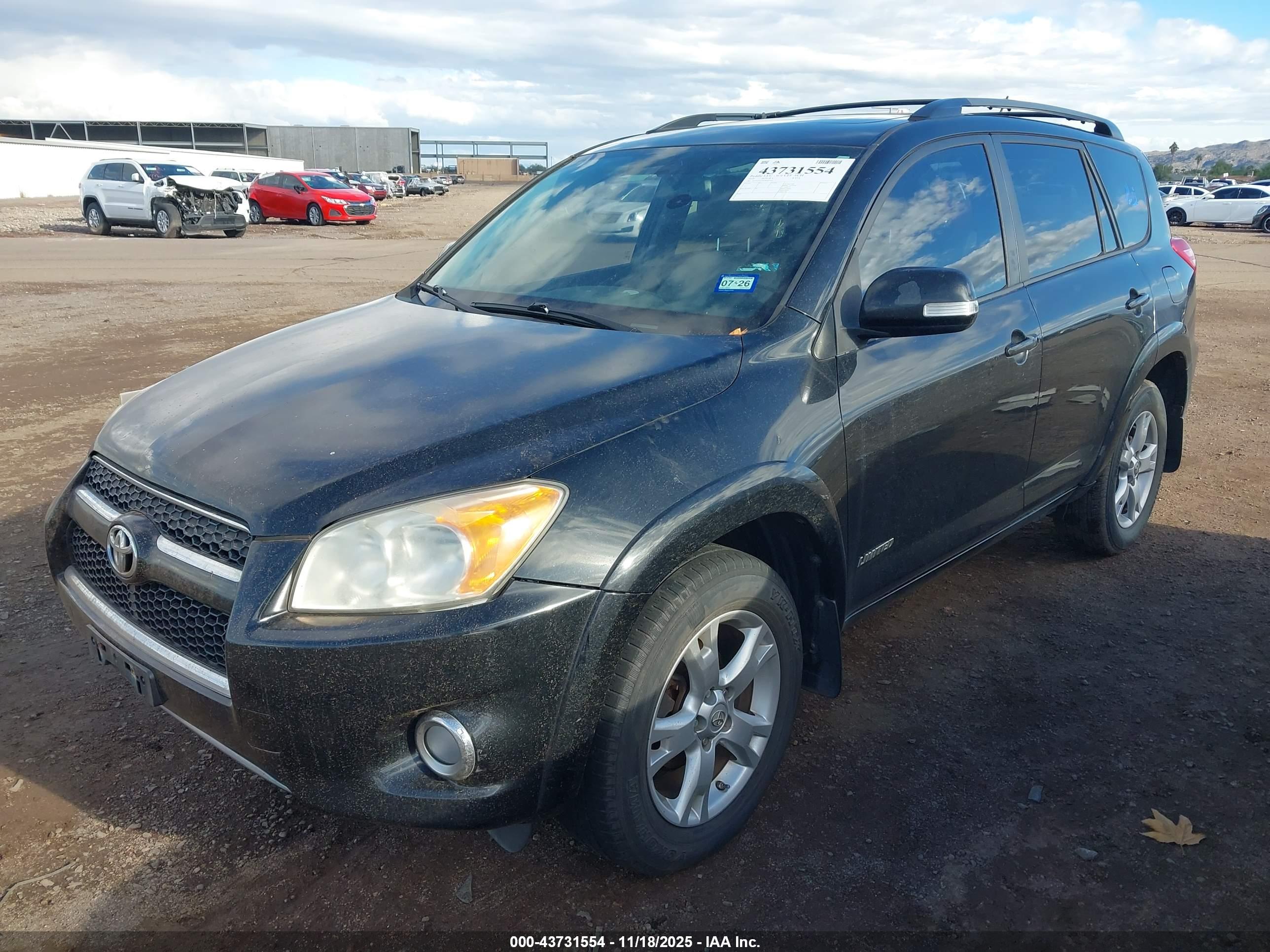 TOYOTA RAV4 image 6