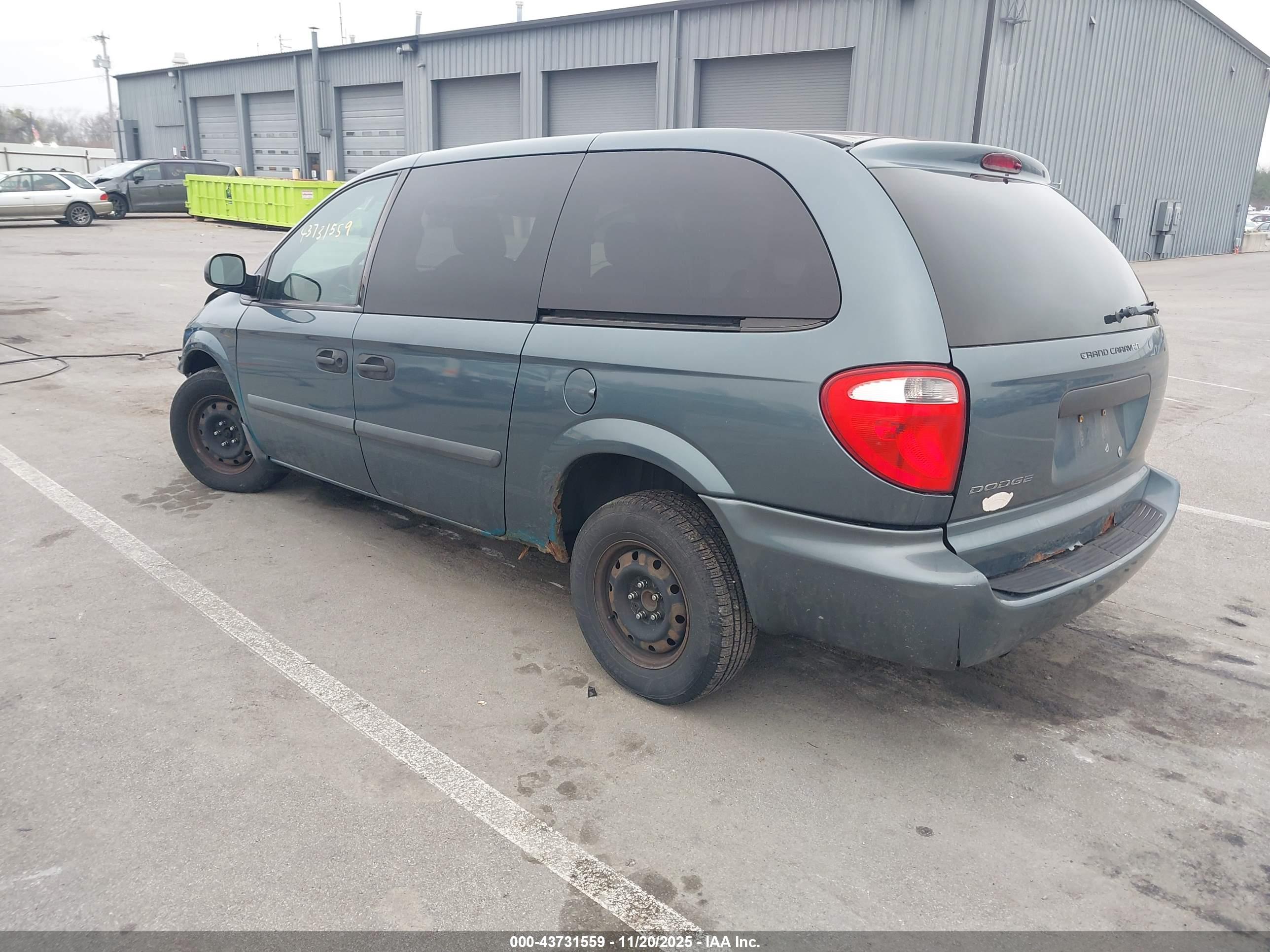 DODGE GRAND image 3