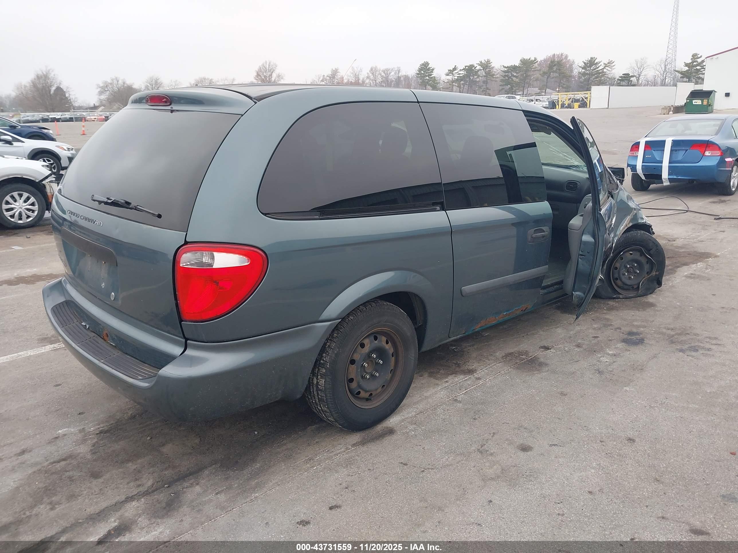 DODGE GRAND image 4