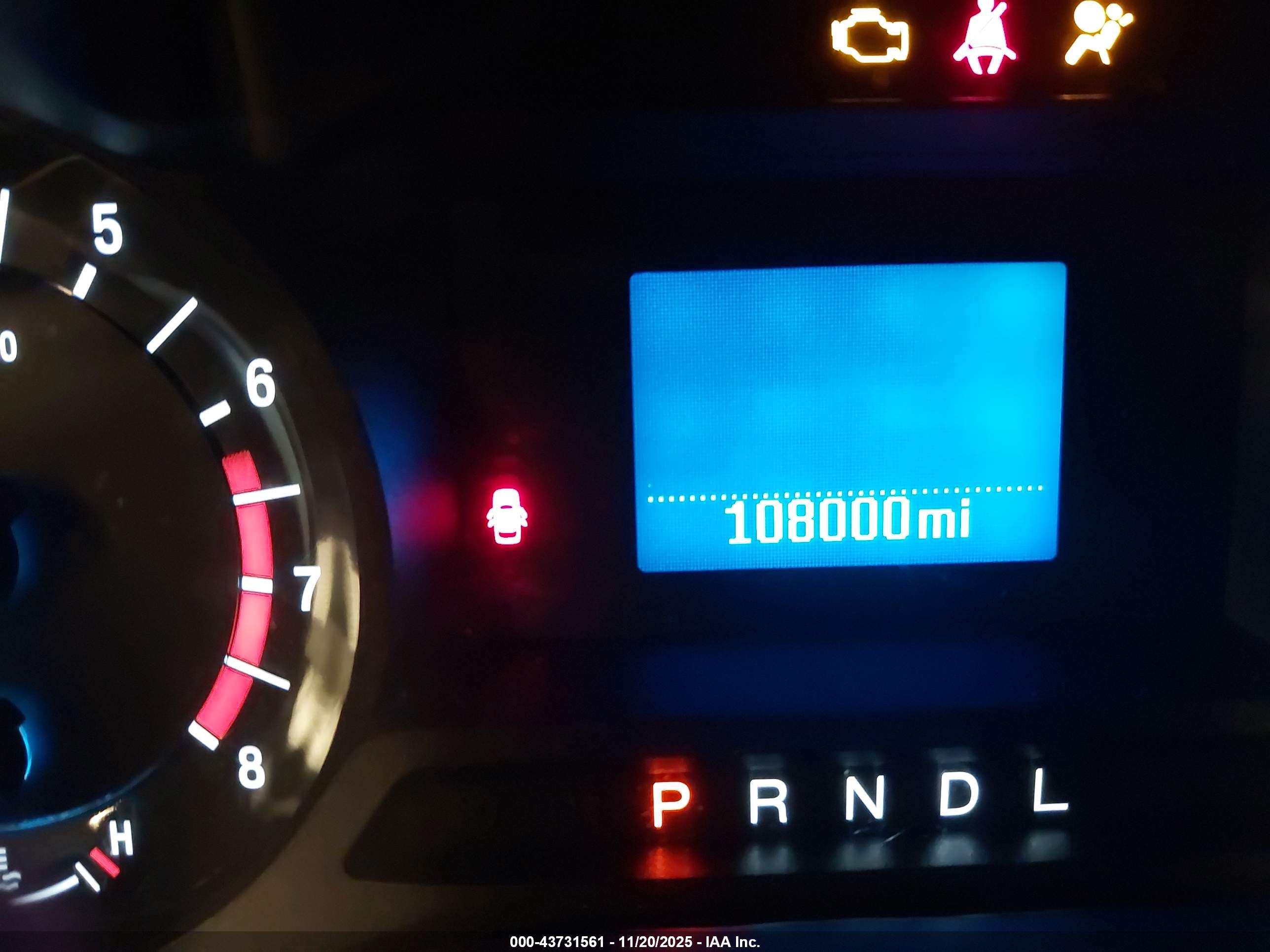 FORD FUSION image 7