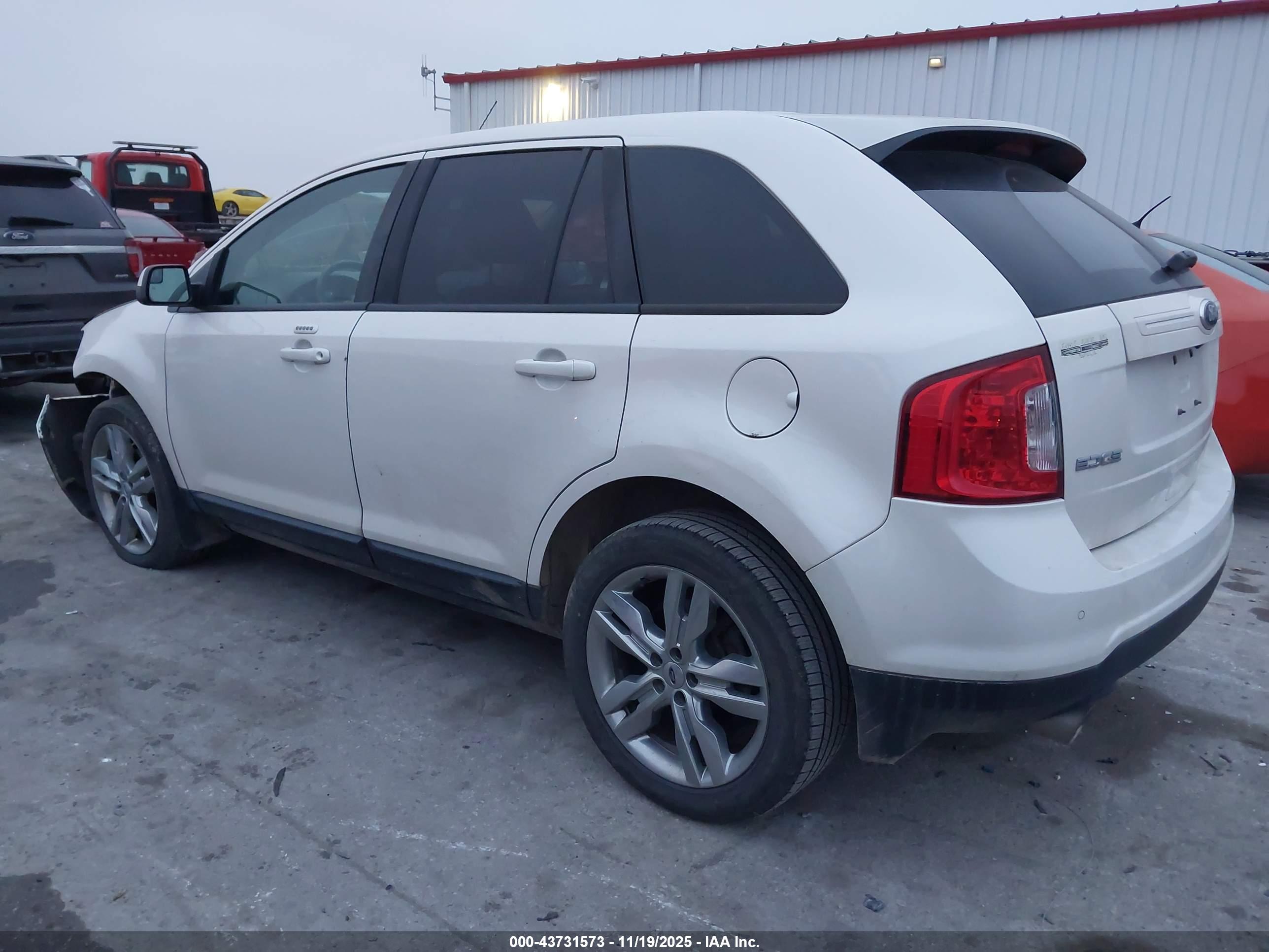 FORD EDGE image 3