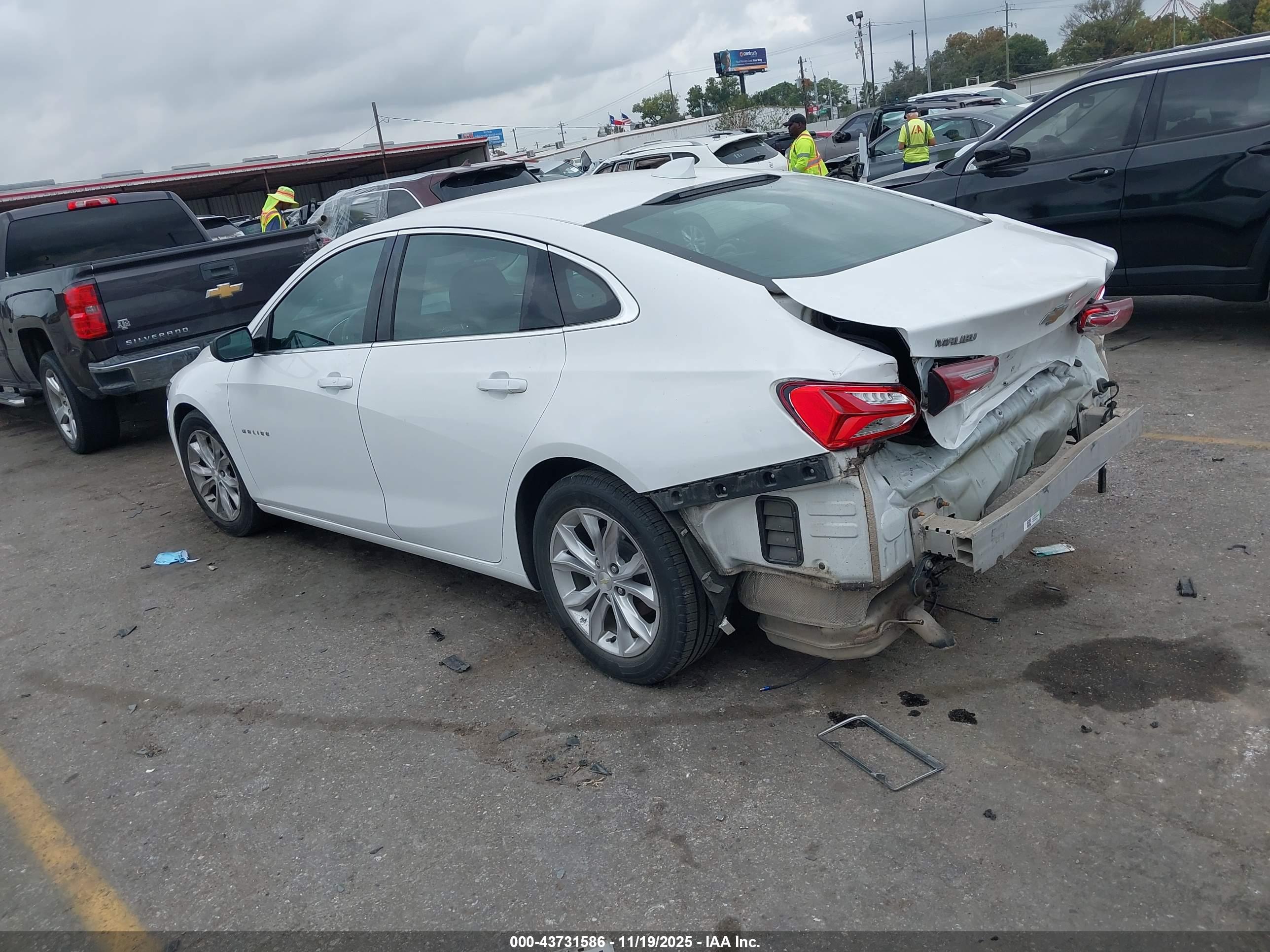CHEVROLET MALIBU image 3