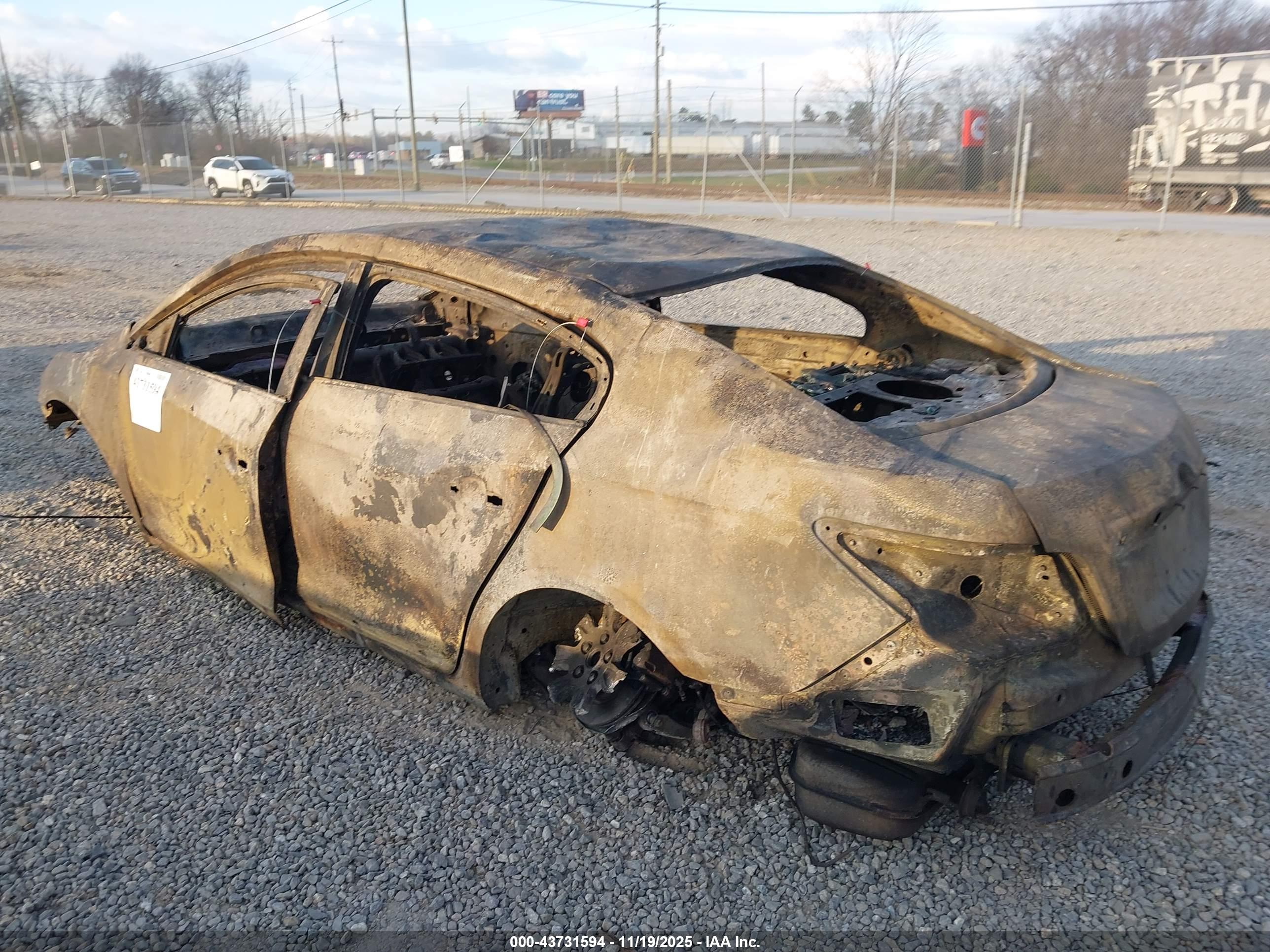 BUICK LACROSSE image 3