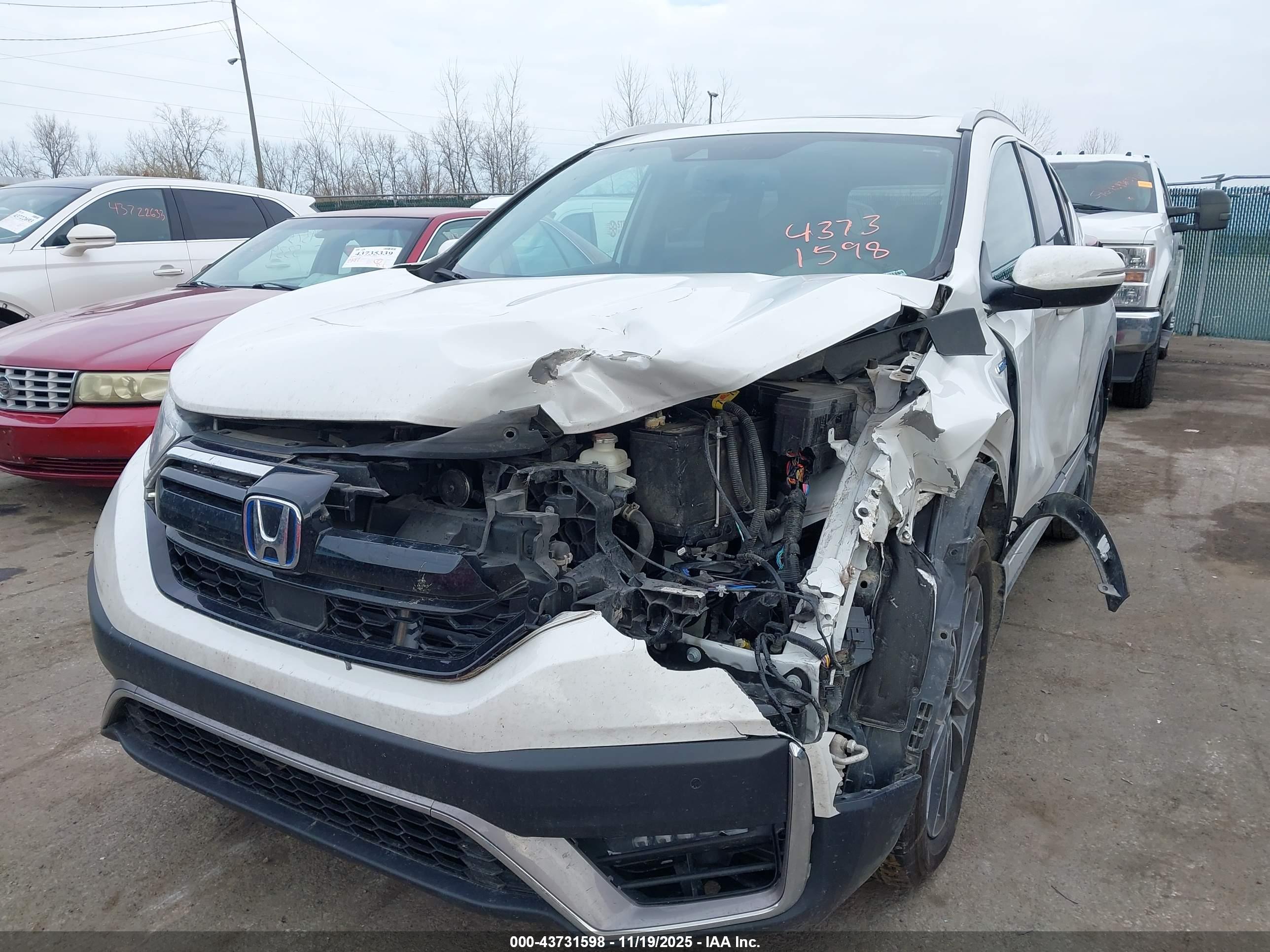 HONDA CR-V image 2