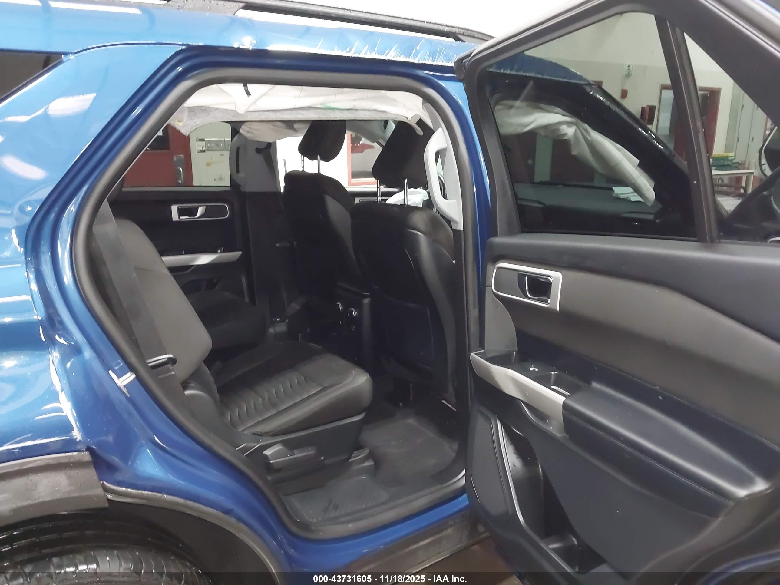 FORD EXPLORER image 8