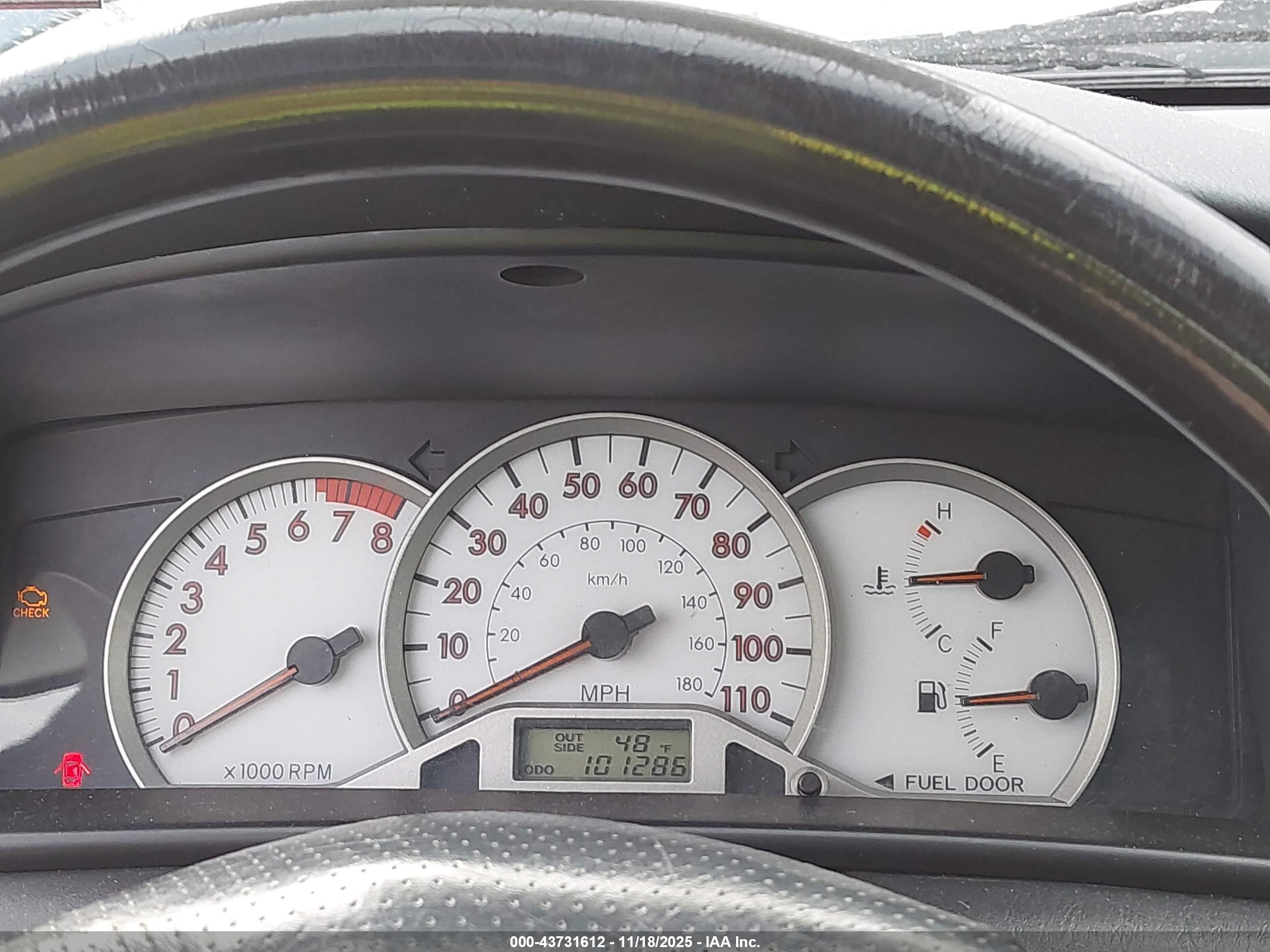 TOYOTA COROLLA image 7