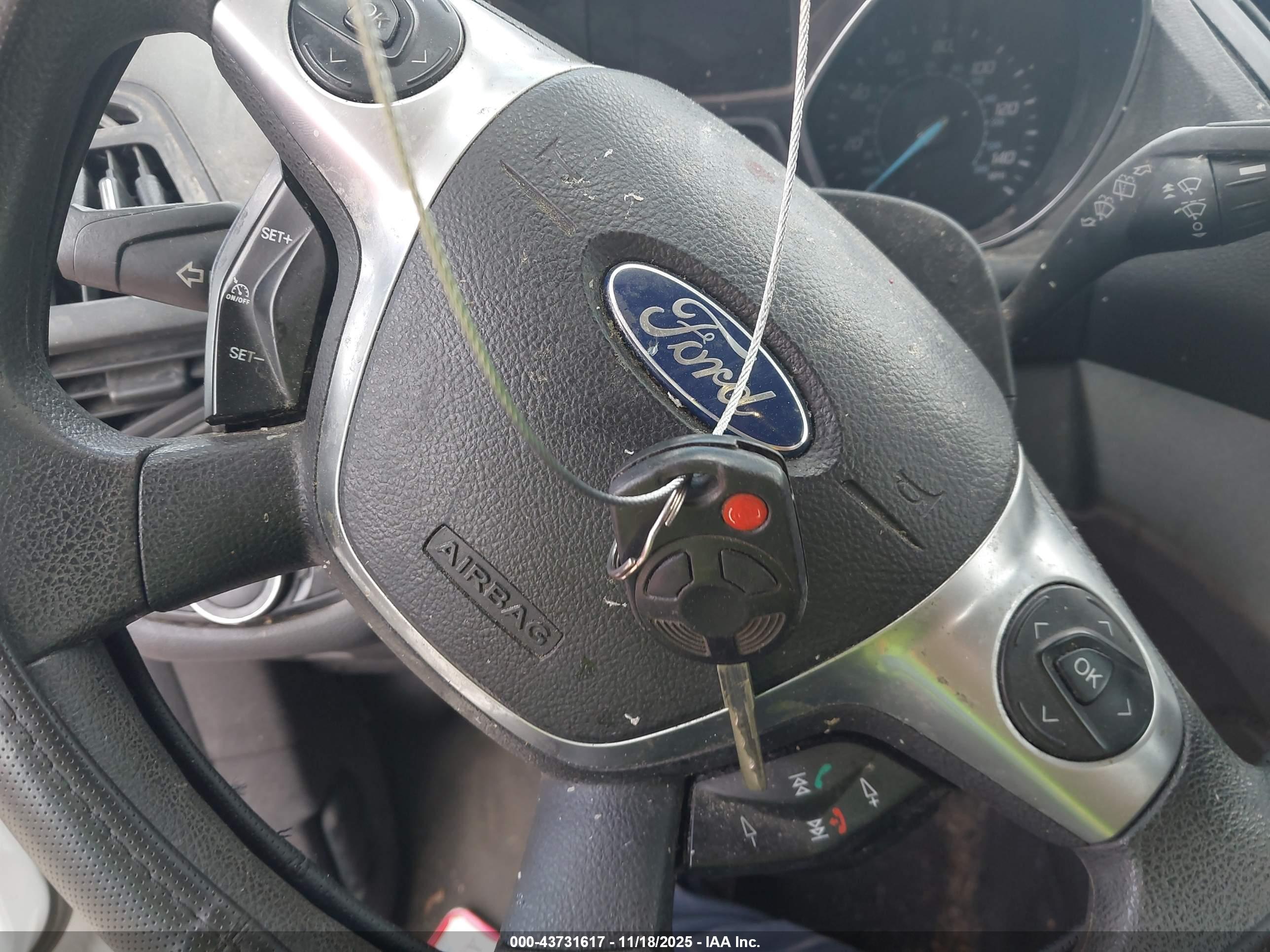FORD ESCAPE image 11