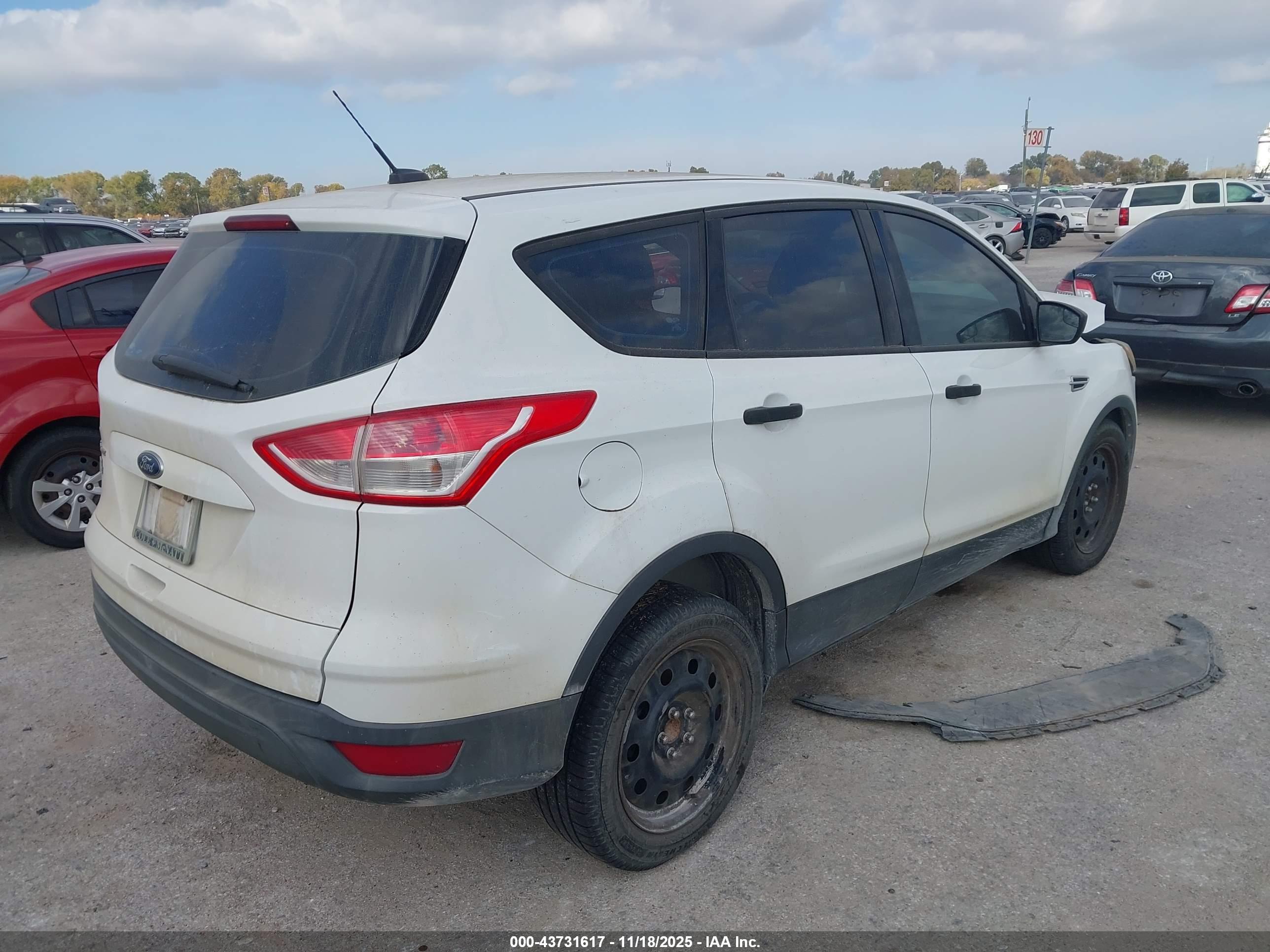 FORD ESCAPE image 4