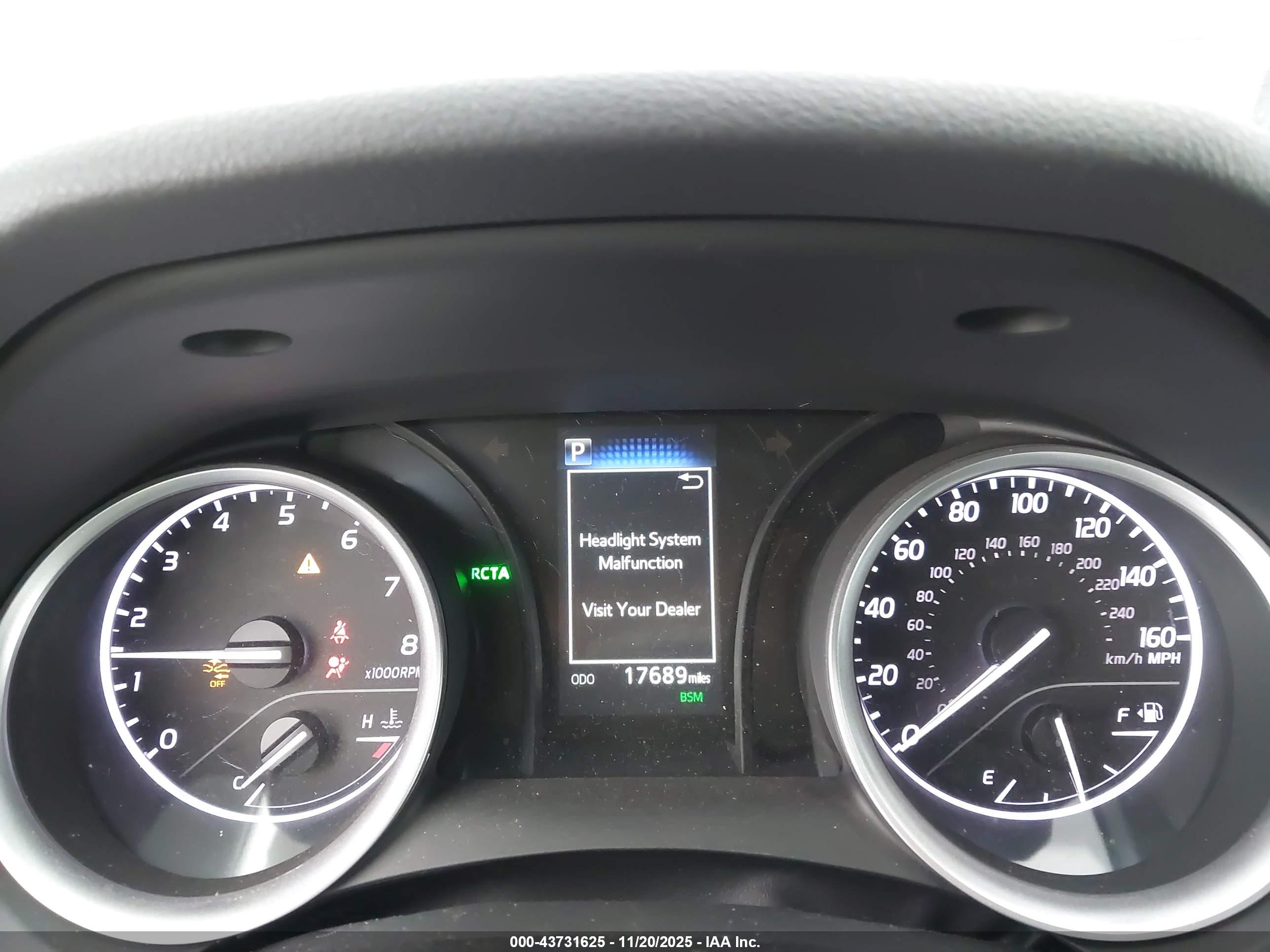 TOYOTA CAMRY image 7