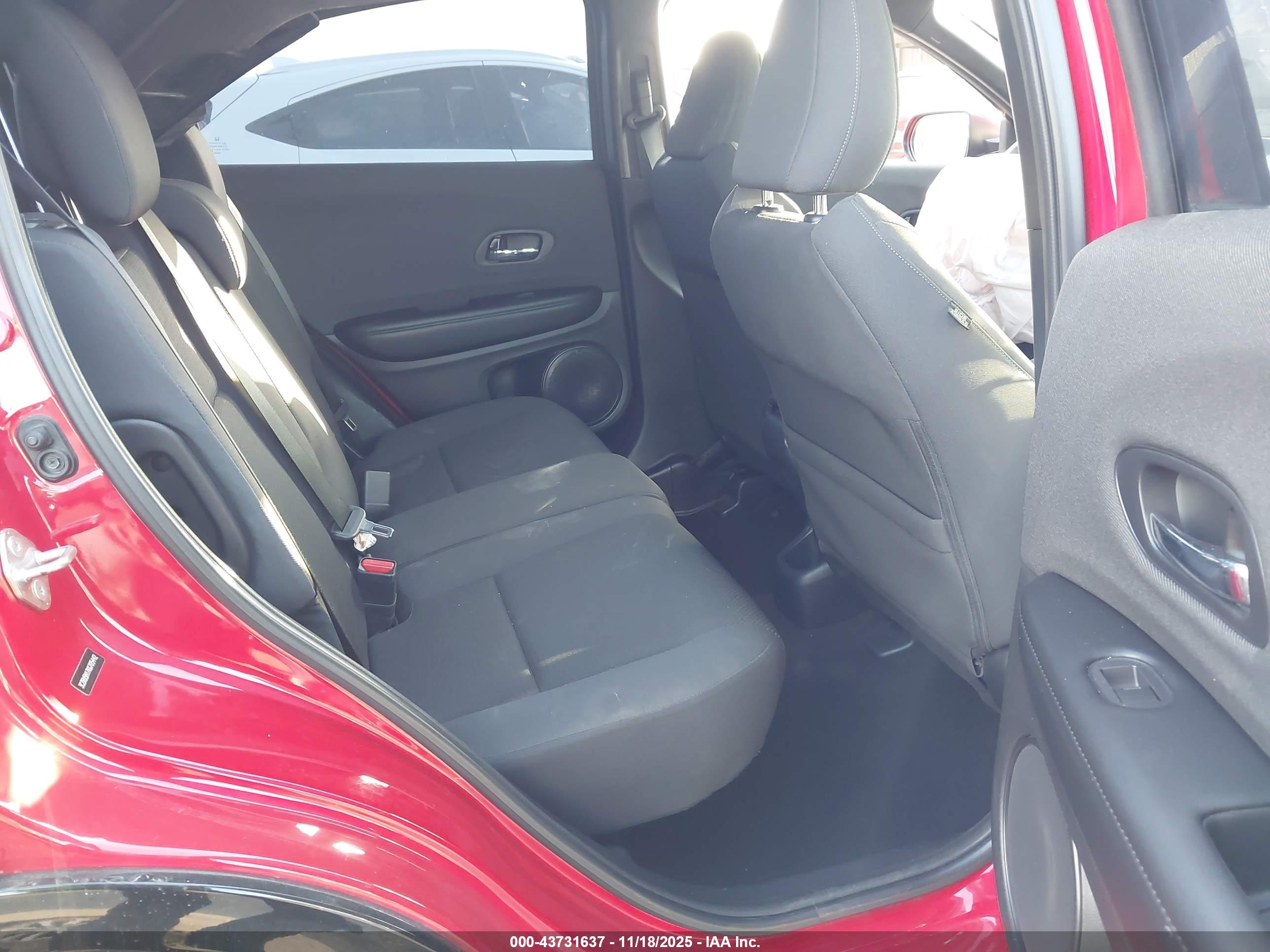 HONDA HR-V image 8