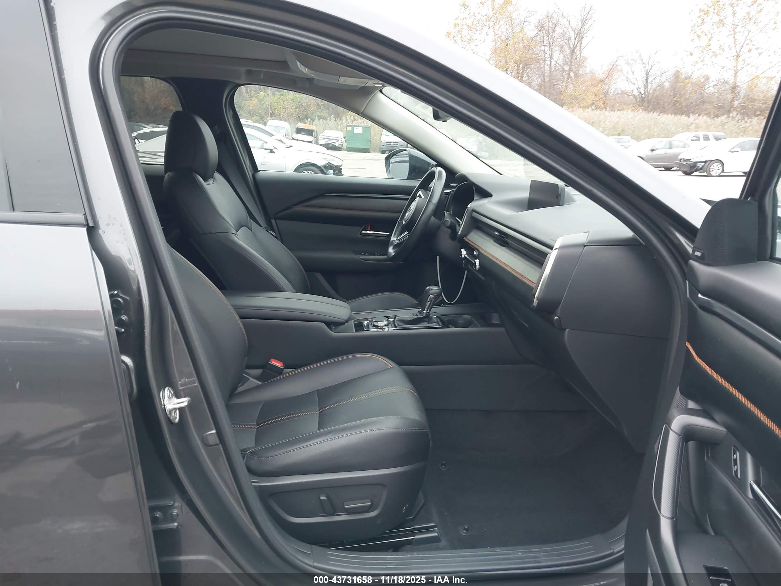 MAZDA CX-50 image 5
