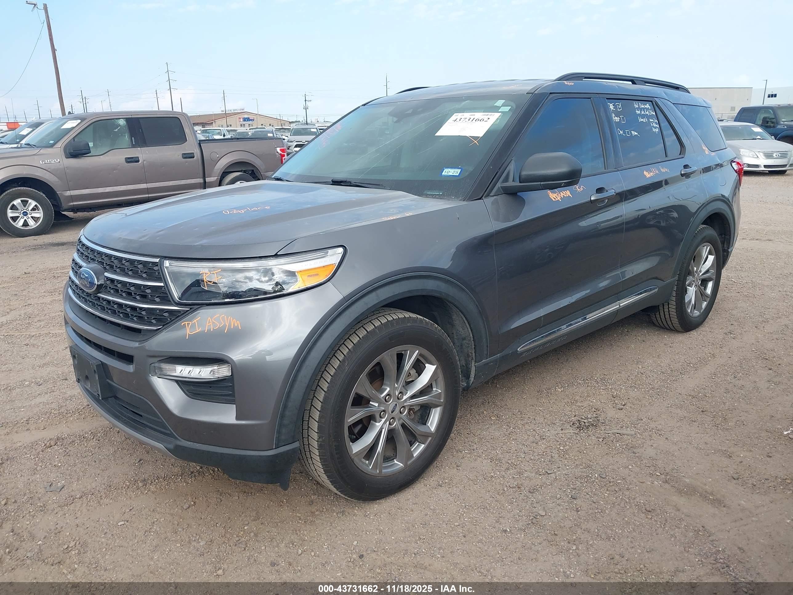 FORD EXPLORER image 2