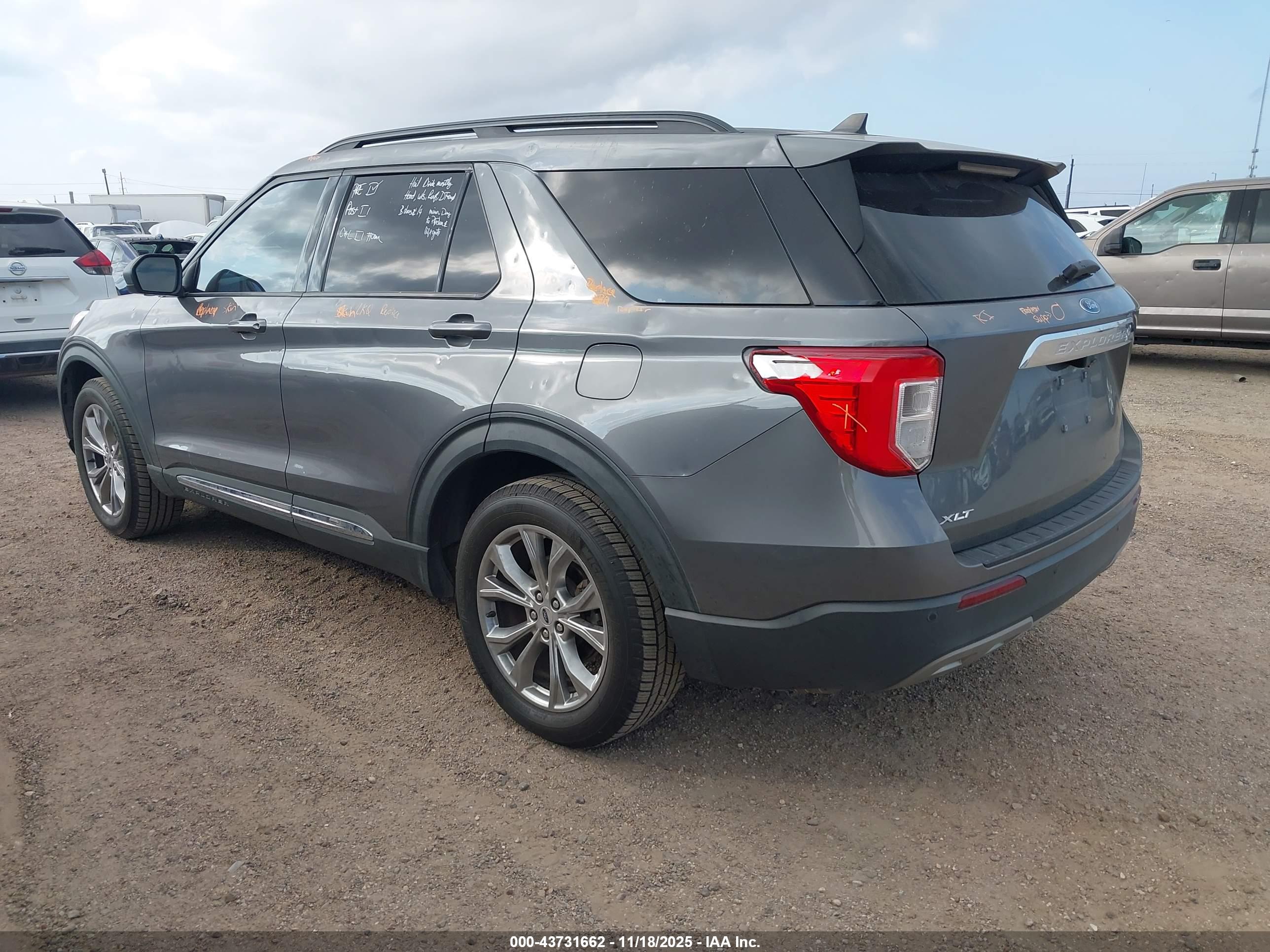 FORD EXPLORER image 3