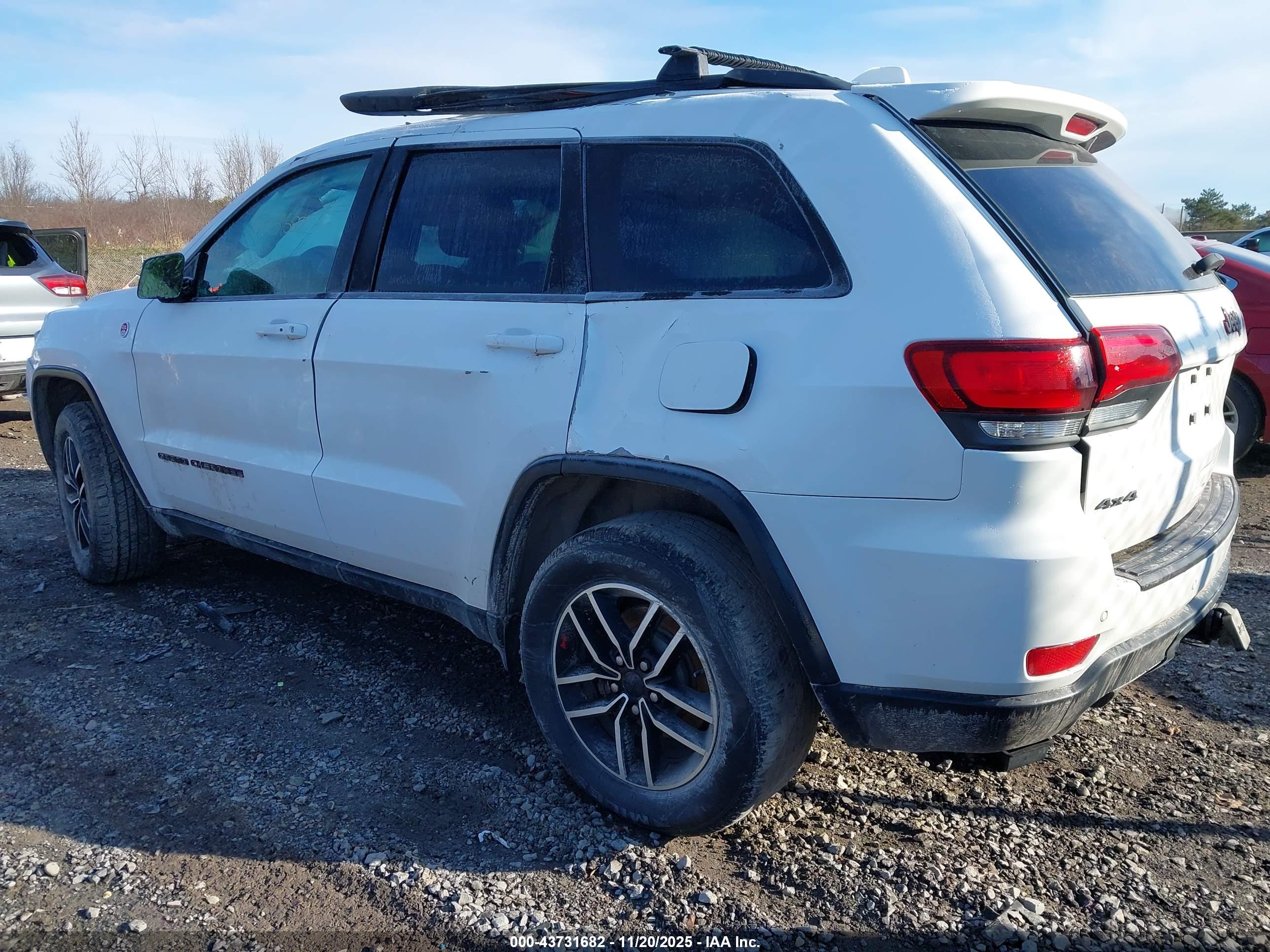 JEEP GRAND image 3