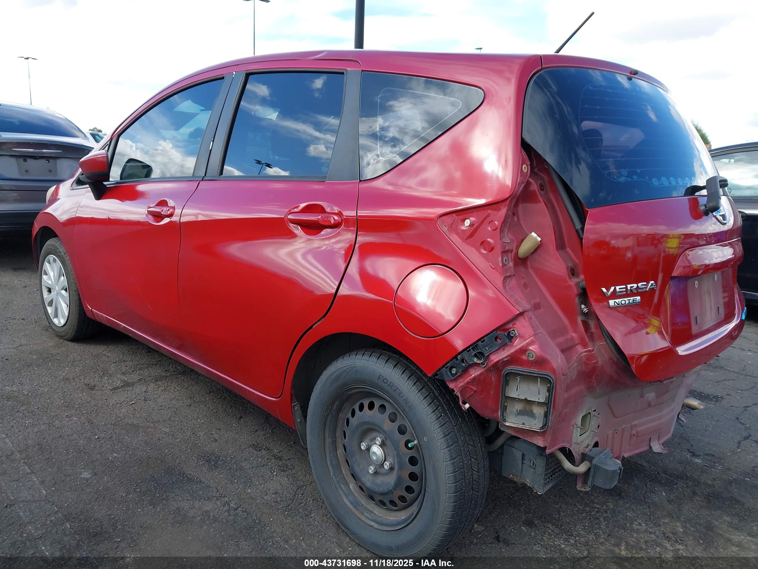 NISSAN VERSA image 3