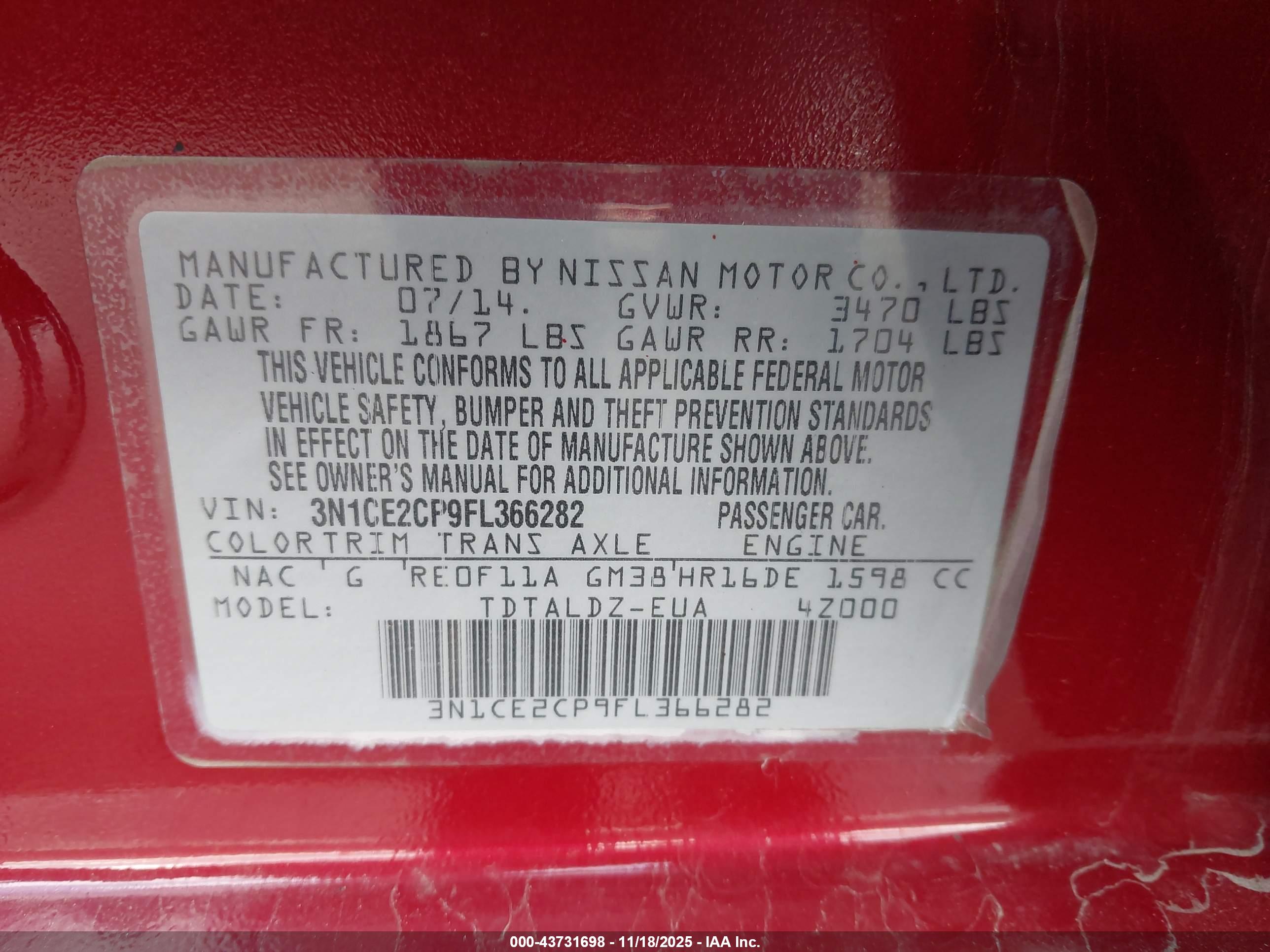 NISSAN VERSA image 9