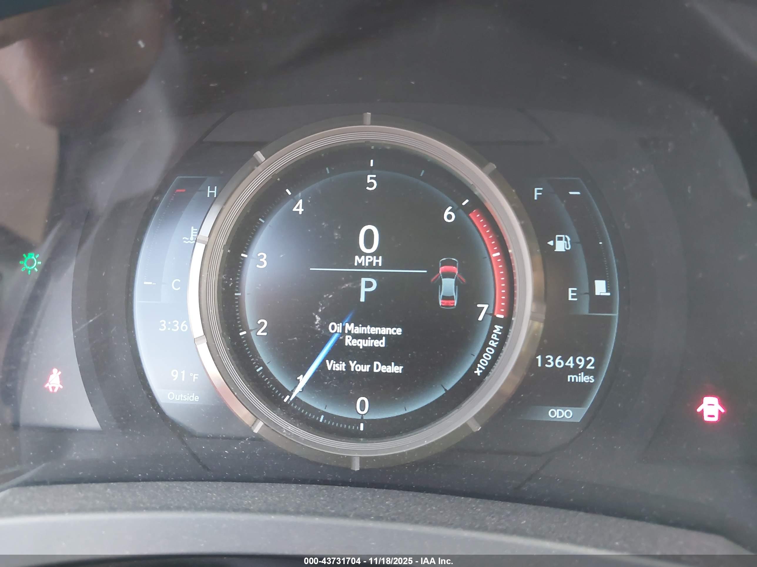 LEXUS IS image 7
